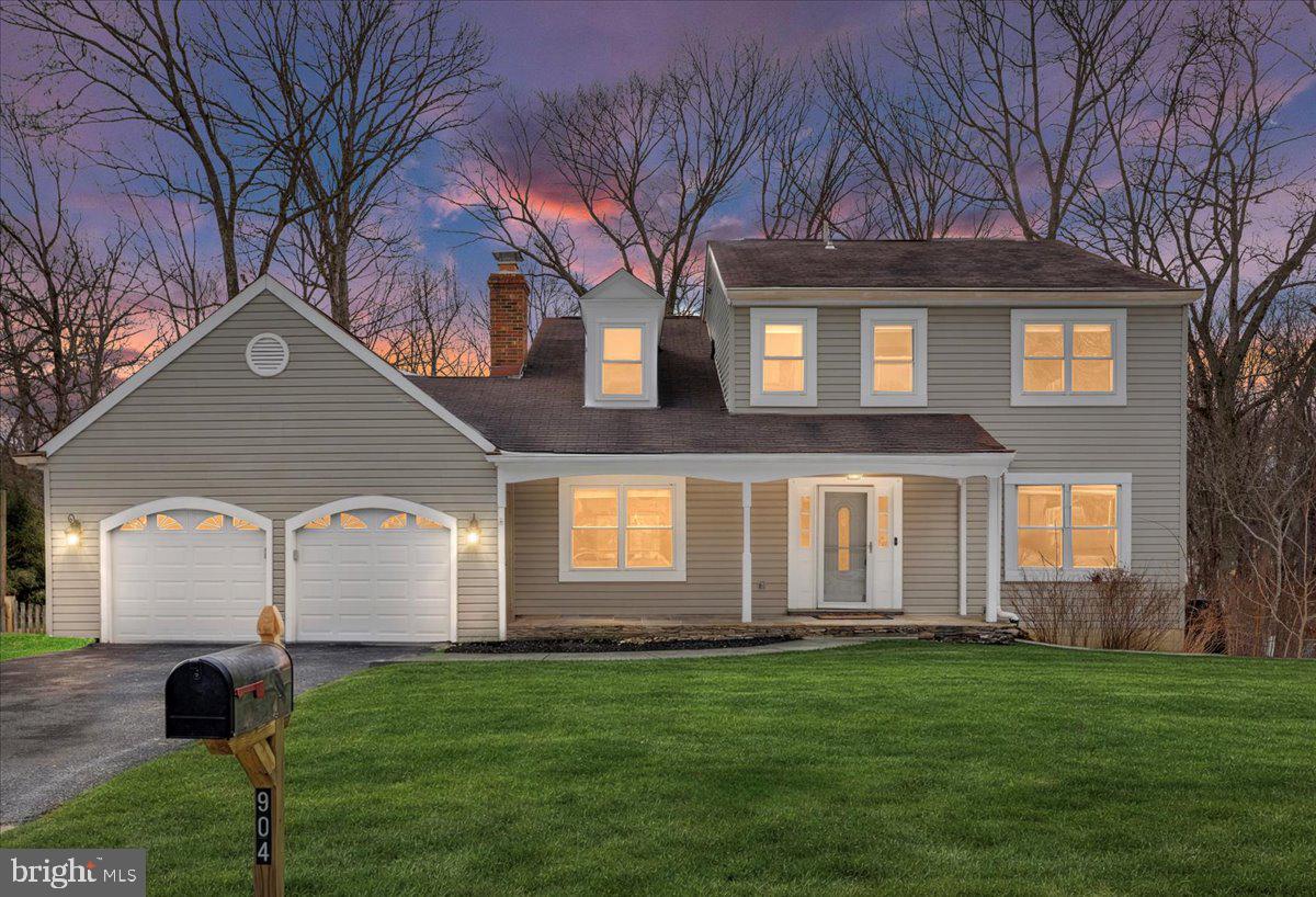 904 OLD RIVER WAY CT, STERLING, Virginia 20164, 4 Bedrooms Bedrooms, ,3 BathroomsBathrooms,Residential,For sale,904 OLD RIVER WAY CT,VALO2115718 MLS # VALO2115718