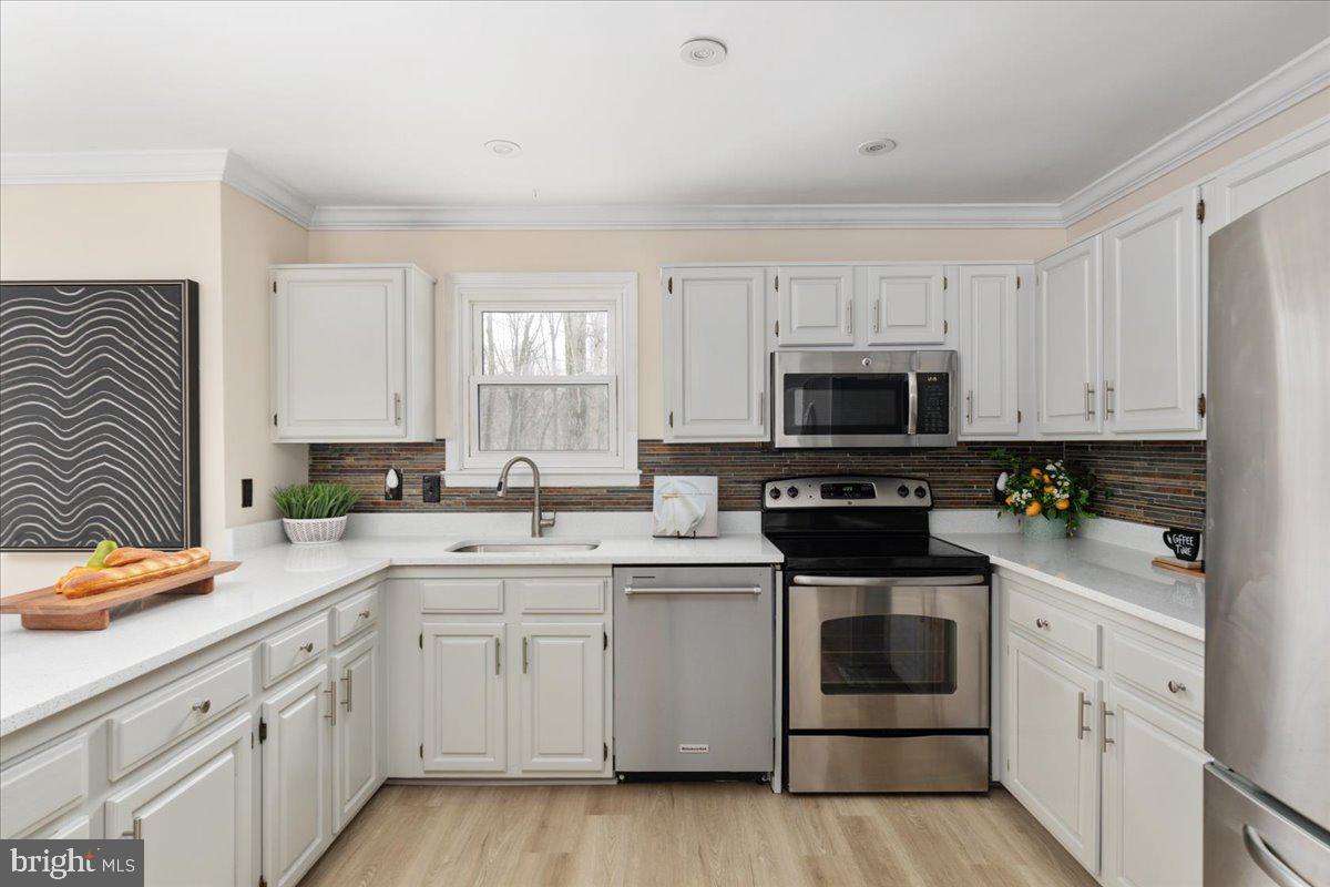 904 OLD RIVER WAY CT, STERLING, Virginia 20164, 4 Bedrooms Bedrooms, ,3 BathroomsBathrooms,Residential,For sale,904 OLD RIVER WAY CT,VALO2115718 MLS # VALO2115718