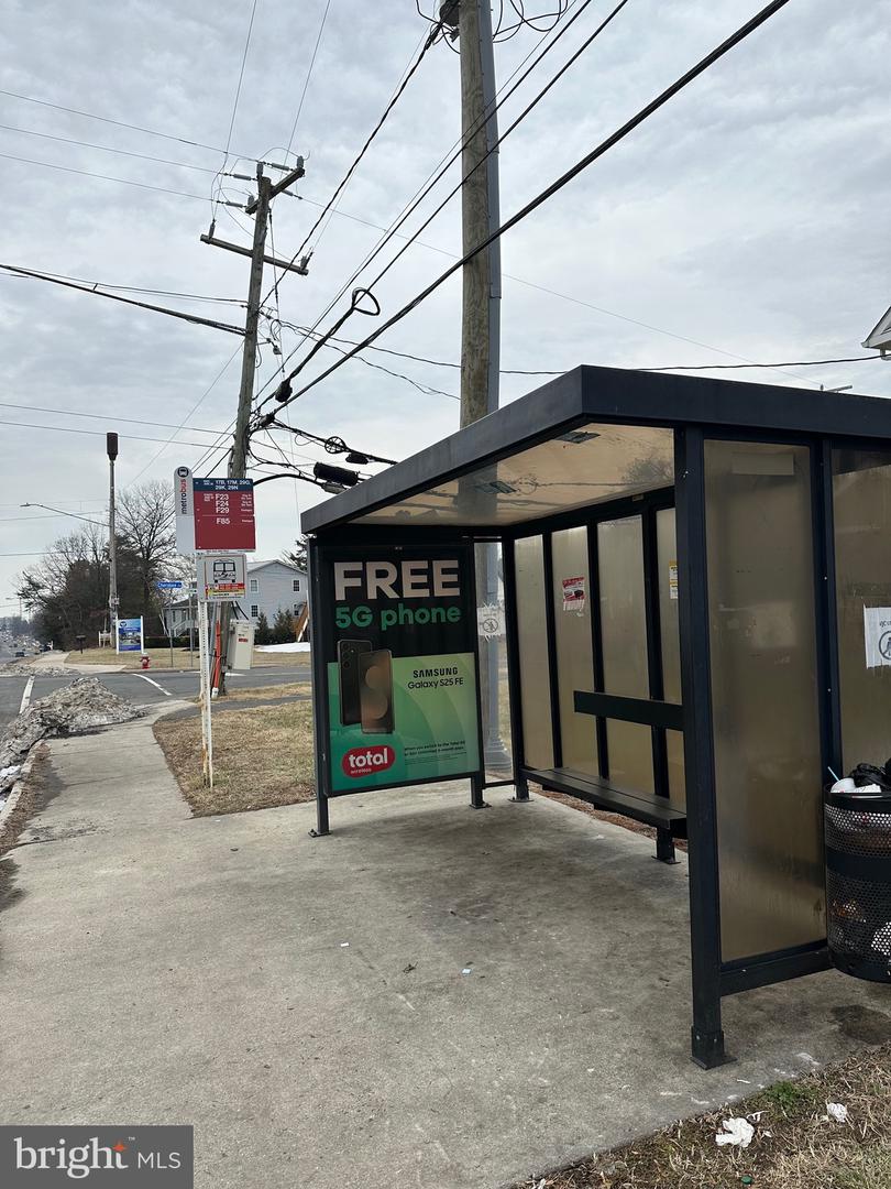 5236 AMPTHILL DR, ALEXANDRIA, Virginia 22312, 4 Bedrooms Bedrooms, ,3 BathroomsBathrooms,Residential,For sale,5236 AMPTHILL DR,VAFX2290468 MLS # VAFX2290468