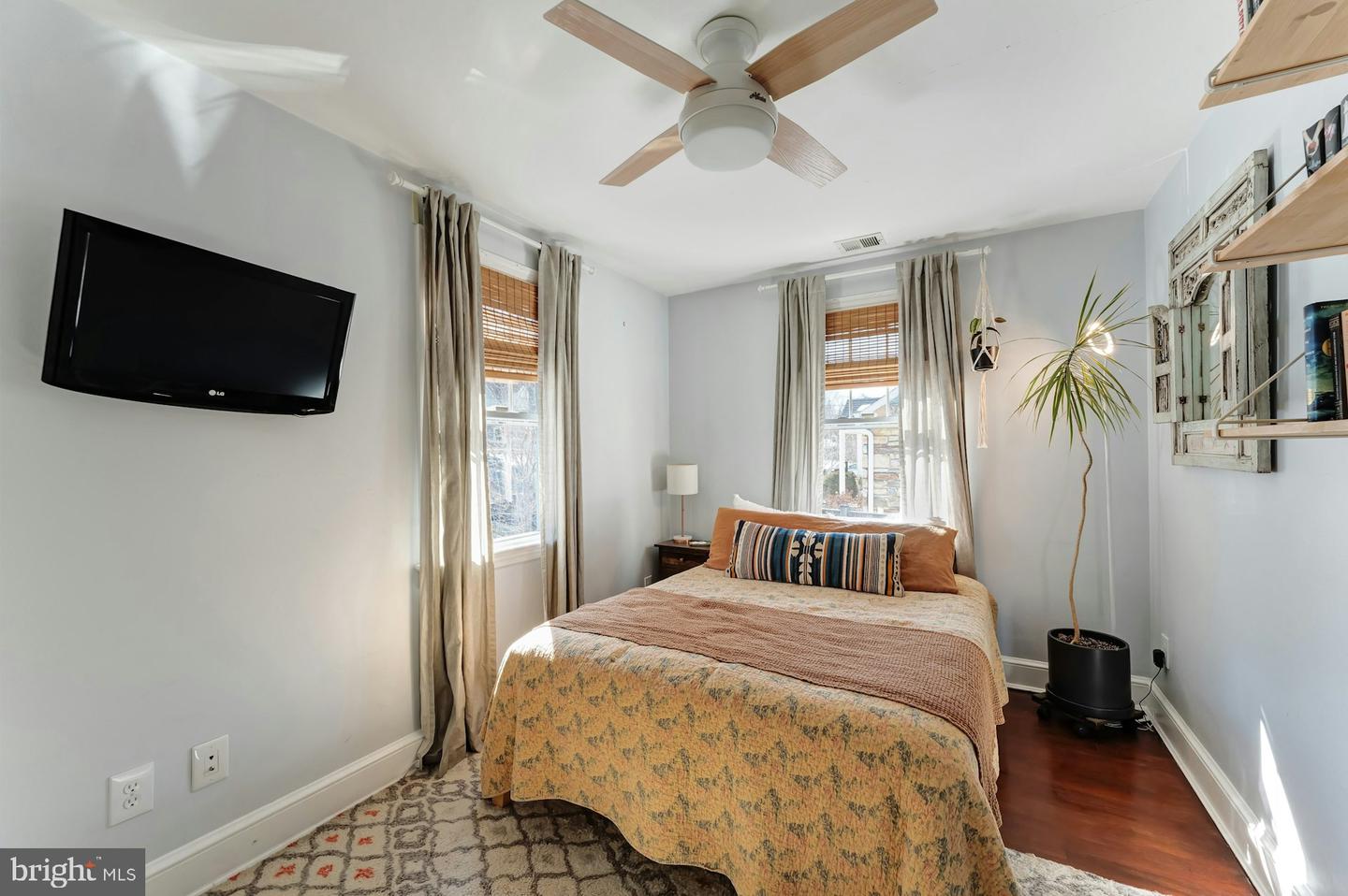 190 SYCAMORE ST, WARRENTON, Virginia 20186, 4 Bedrooms Bedrooms, ,2 BathroomsBathrooms,Residential,For sale,190 SYCAMORE ST,VAFQ2020538 MLS # VAFQ2020538