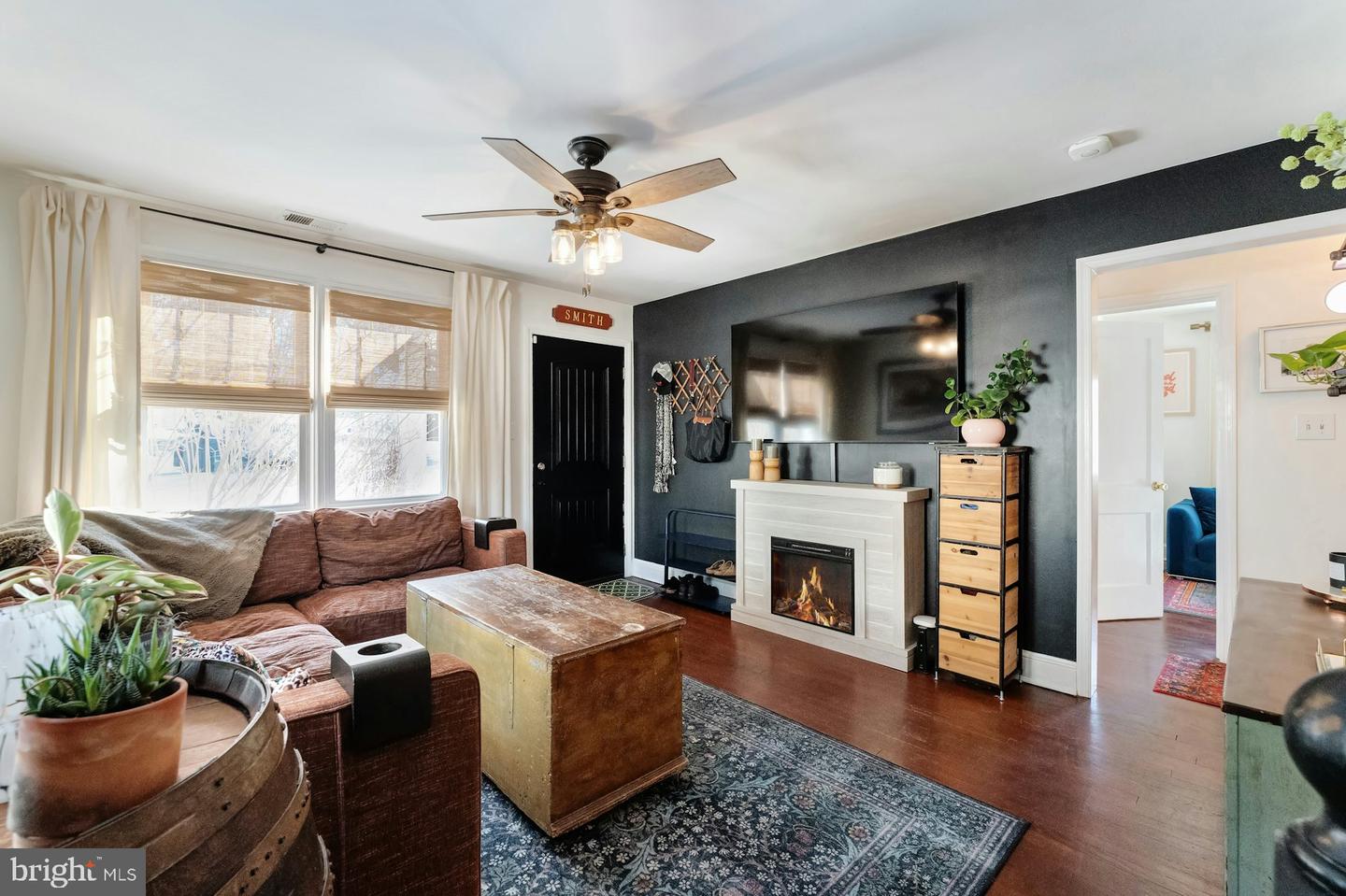 190 SYCAMORE ST, WARRENTON, Virginia 20186, 4 Bedrooms Bedrooms, ,2 BathroomsBathrooms,Residential,For sale,190 SYCAMORE ST,VAFQ2020538 MLS # VAFQ2020538