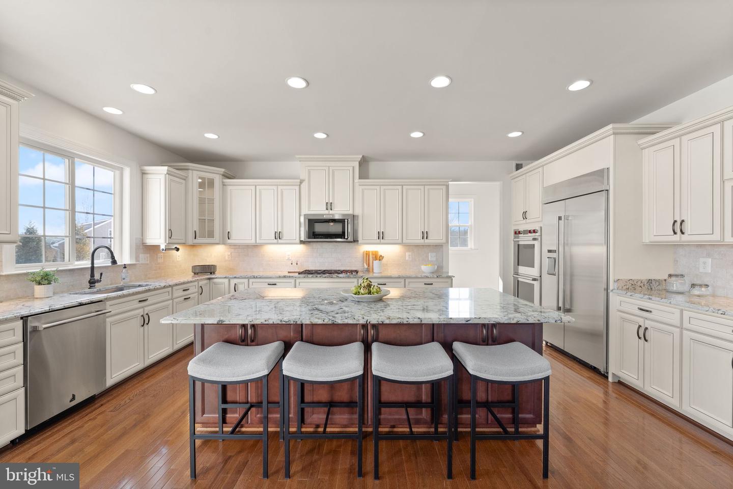 23180 RIVER HIGHLANDS CT, LEESBURG, Virginia 20175, 5 Bedrooms Bedrooms, ,4 BathroomsBathrooms,Residential,For sale,23180 RIVER HIGHLANDS CT,VALO2115748 MLS # VALO2115748