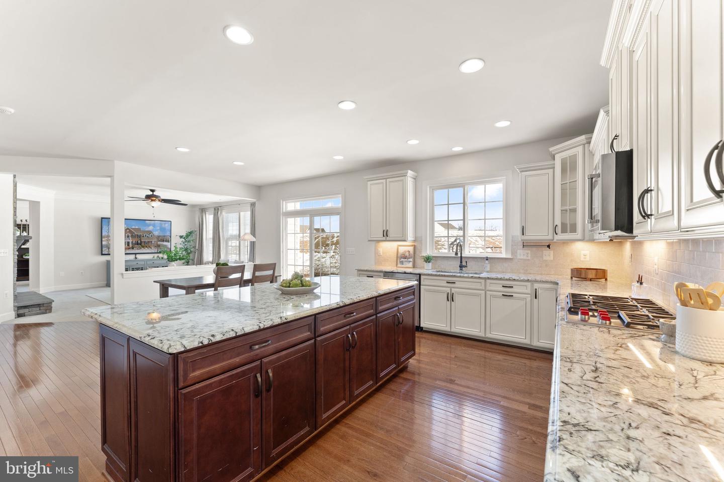 23180 RIVER HIGHLANDS CT, LEESBURG, Virginia 20175, 5 Bedrooms Bedrooms, ,4 BathroomsBathrooms,Residential,For sale,23180 RIVER HIGHLANDS CT,VALO2115748 MLS # VALO2115748