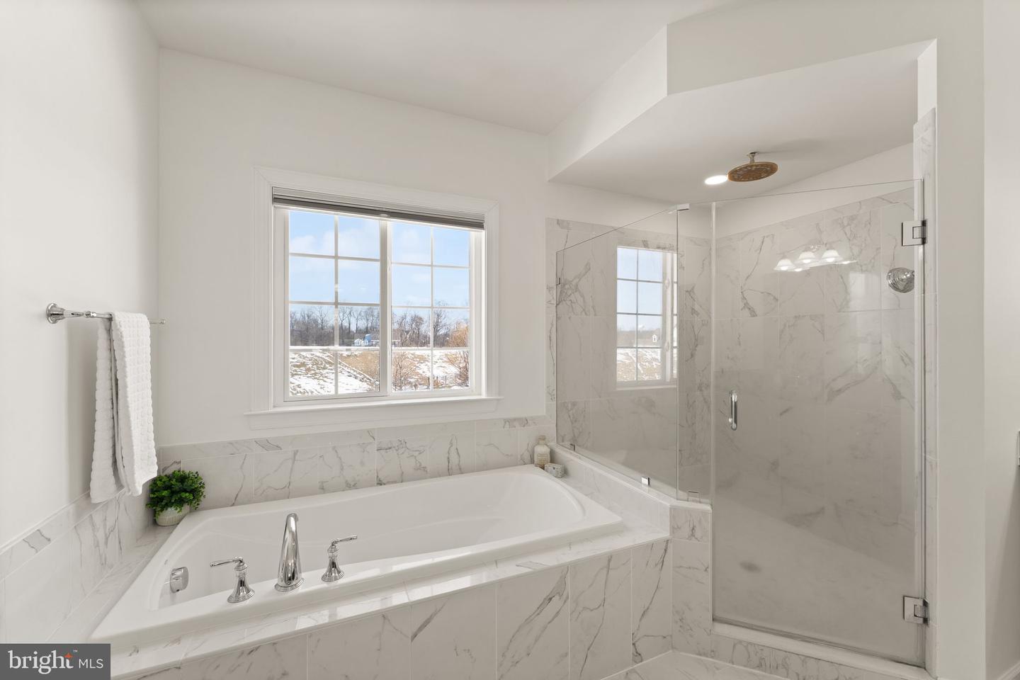 23180 RIVER HIGHLANDS CT, LEESBURG, Virginia 20175, 5 Bedrooms Bedrooms, ,4 BathroomsBathrooms,Residential,For sale,23180 RIVER HIGHLANDS CT,VALO2115748 MLS # VALO2115748