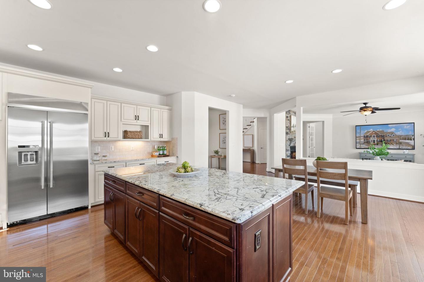 23180 RIVER HIGHLANDS CT, LEESBURG, Virginia 20175, 5 Bedrooms Bedrooms, ,4 BathroomsBathrooms,Residential,For sale,23180 RIVER HIGHLANDS CT,VALO2115748 MLS # VALO2115748