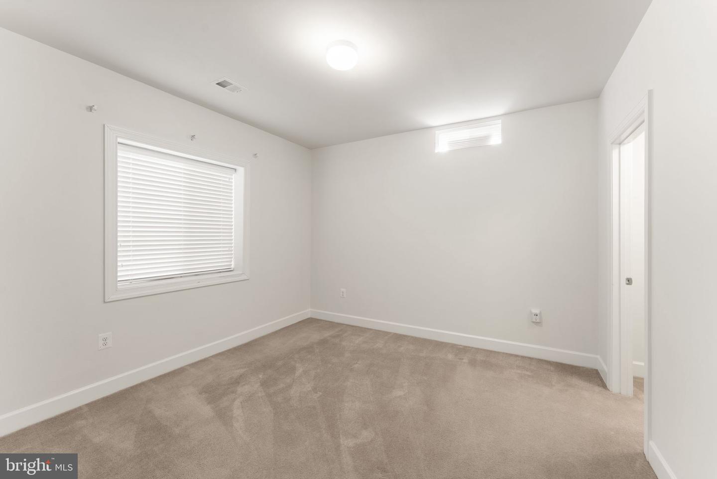 23180 RIVER HIGHLANDS CT, LEESBURG, Virginia 20175, 5 Bedrooms Bedrooms, ,4 BathroomsBathrooms,Residential,For sale,23180 RIVER HIGHLANDS CT,VALO2115748 MLS # VALO2115748