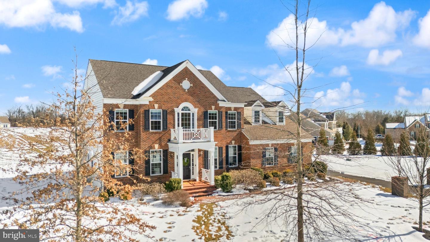 23180 RIVER HIGHLANDS CT, LEESBURG, Virginia 20175, 5 Bedrooms Bedrooms, ,4 BathroomsBathrooms,Residential,For sale,23180 RIVER HIGHLANDS CT,VALO2115748 MLS # VALO2115748