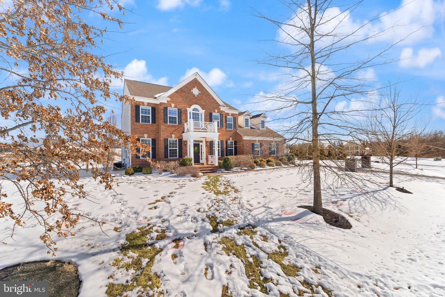23180 RIVER HIGHLANDS CT, LEESBURG, Virginia 20175, 5 Bedrooms Bedrooms, ,4 BathroomsBathrooms,Residential,For sale,23180 RIVER HIGHLANDS CT,VALO2115748 MLS # VALO2115748