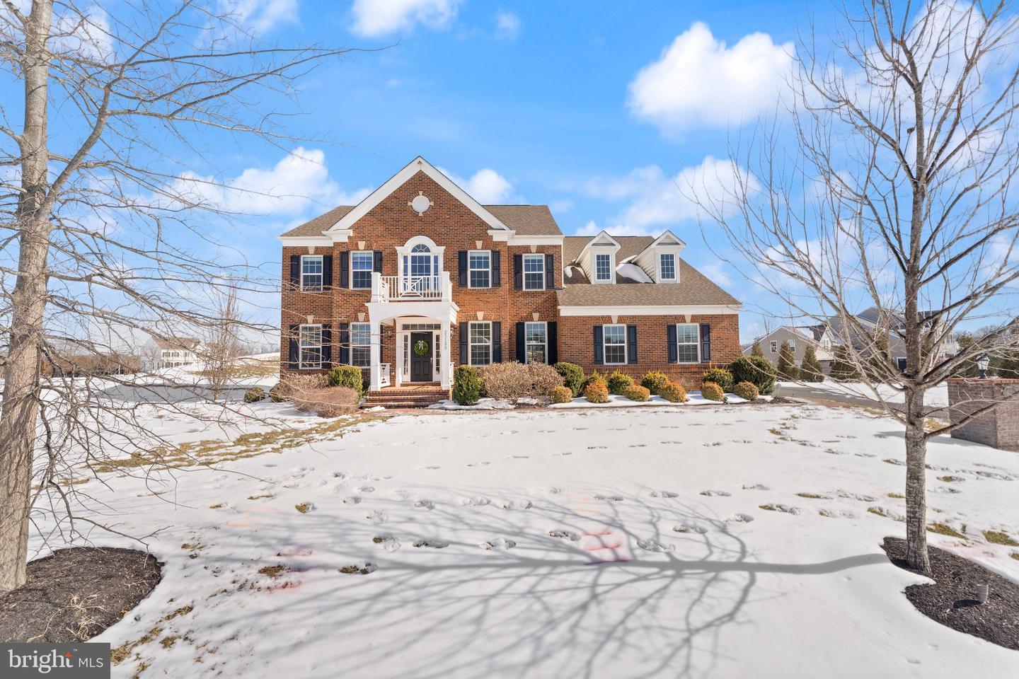 23180 RIVER HIGHLANDS CT, LEESBURG, Virginia 20175, 5 Bedrooms Bedrooms, ,4 BathroomsBathrooms,Residential,For sale,23180 RIVER HIGHLANDS CT,VALO2115748 MLS # VALO2115748
