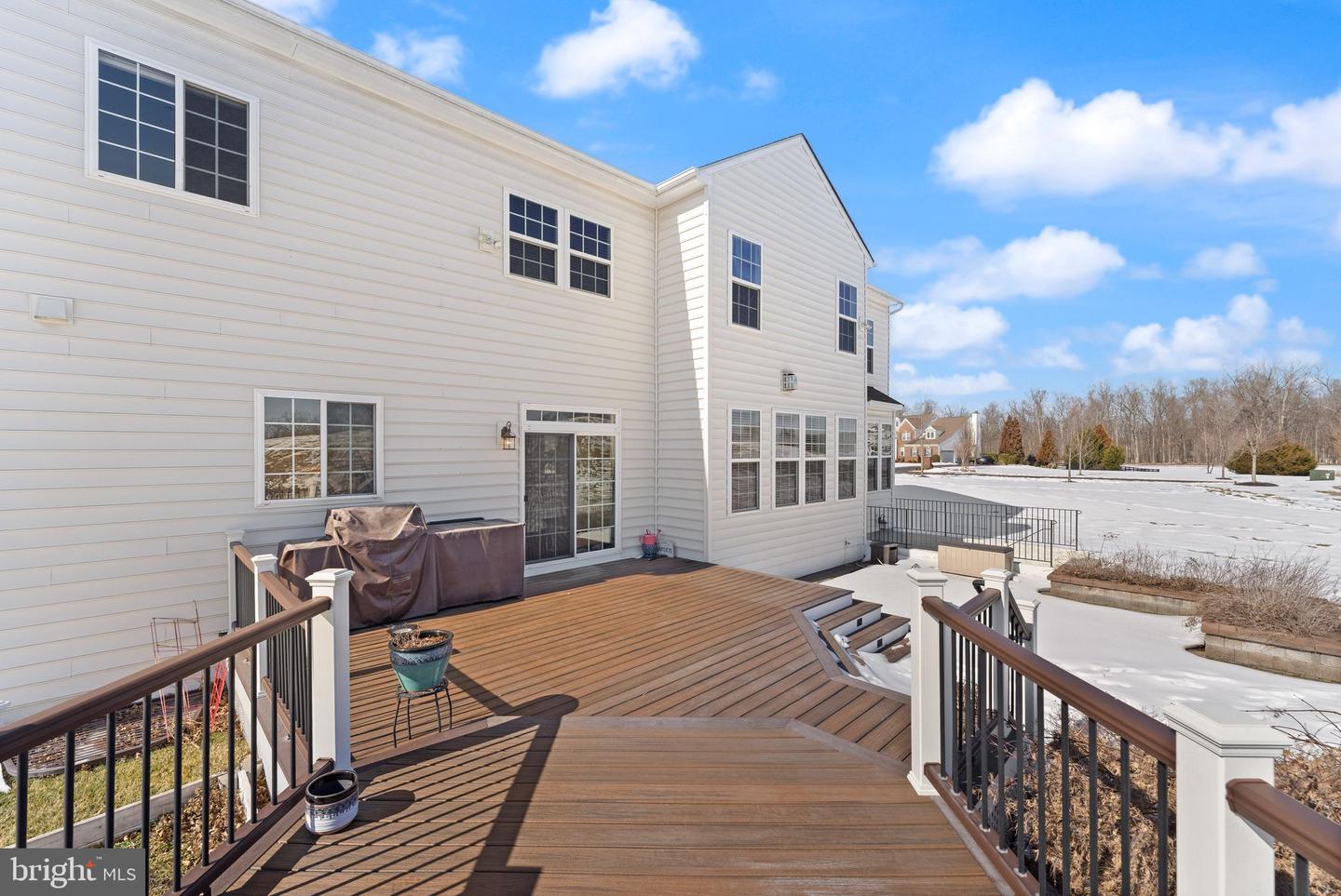 23180 RIVER HIGHLANDS CT, LEESBURG, Virginia 20175, 5 Bedrooms Bedrooms, ,4 BathroomsBathrooms,Residential,For sale,23180 RIVER HIGHLANDS CT,VALO2115748 MLS # VALO2115748