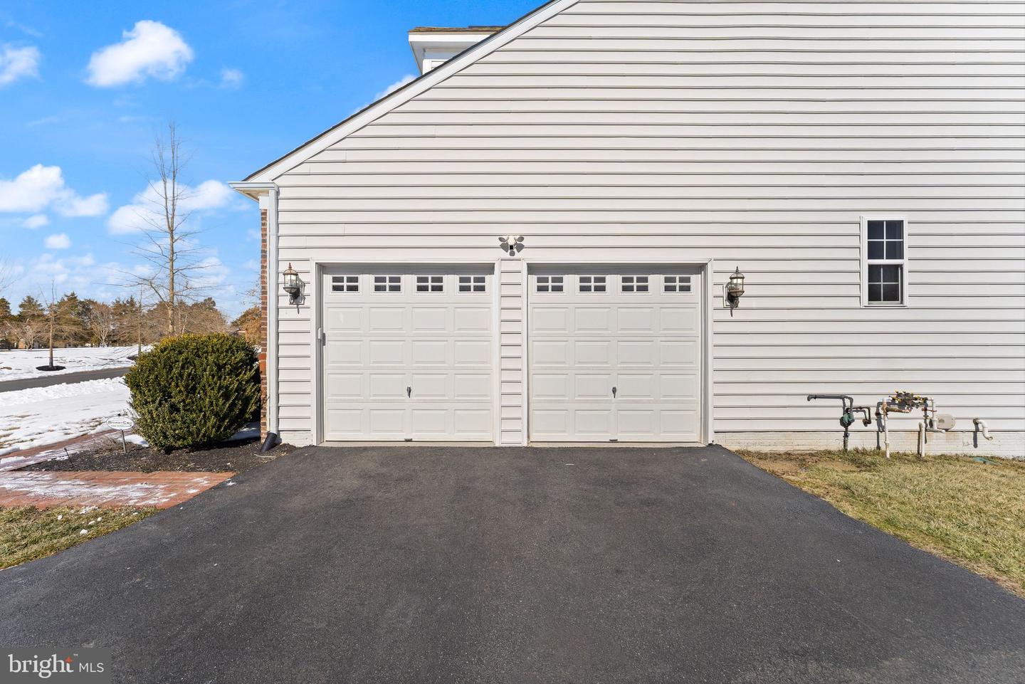 23180 RIVER HIGHLANDS CT, LEESBURG, Virginia 20175, 5 Bedrooms Bedrooms, ,4 BathroomsBathrooms,Residential,For sale,23180 RIVER HIGHLANDS CT,VALO2115748 MLS # VALO2115748