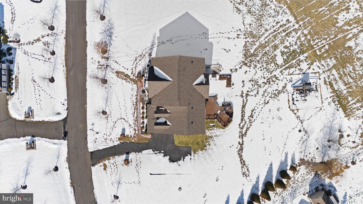 23180 RIVER HIGHLANDS CT, LEESBURG, Virginia 20175, 5 Bedrooms Bedrooms, ,4 BathroomsBathrooms,Residential,For sale,23180 RIVER HIGHLANDS CT,VALO2115748 MLS # VALO2115748