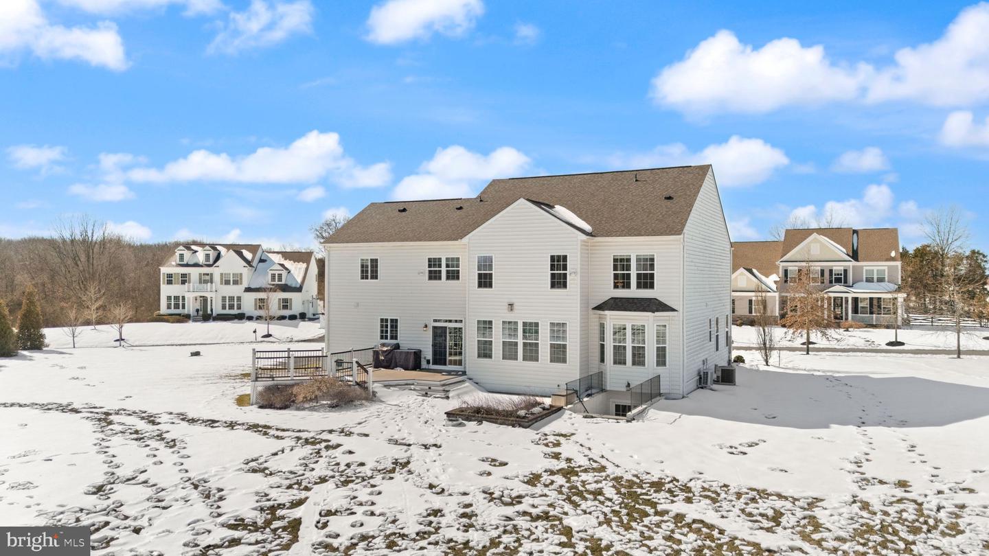 23180 RIVER HIGHLANDS CT, LEESBURG, Virginia 20175, 5 Bedrooms Bedrooms, ,4 BathroomsBathrooms,Residential,For sale,23180 RIVER HIGHLANDS CT,VALO2115748 MLS # VALO2115748