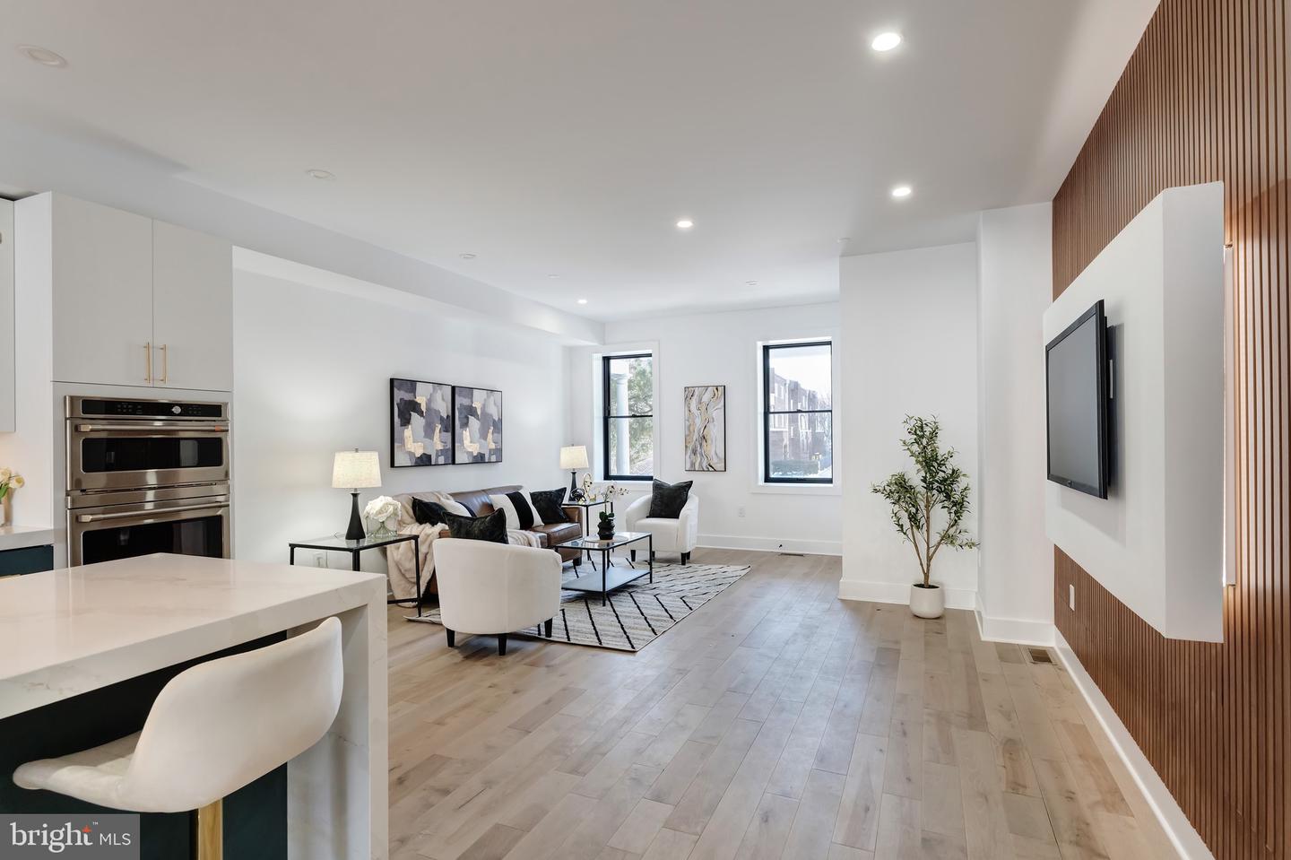 3009 13TH ST NW #1, WASHINGTON, District Of Columbia 20009, 3 Bedrooms Bedrooms, 6 Rooms Rooms,2 BathroomsBathrooms,Residential,For sale,3009 13TH ST NW #1,DCDC2245770 MLS # DCDC2245770