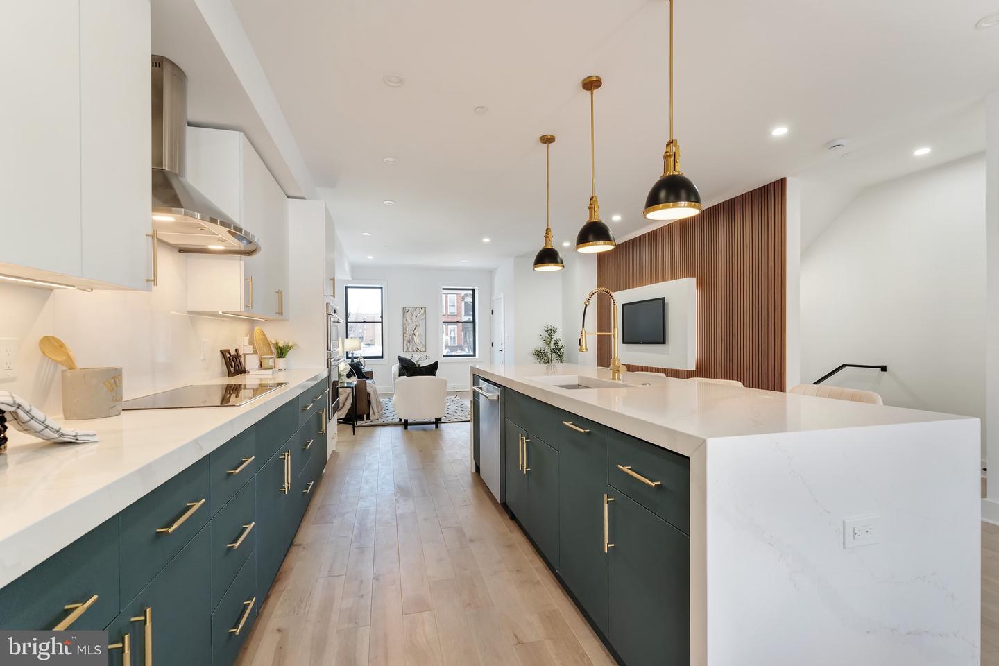 3009 13TH ST NW #1, WASHINGTON, District Of Columbia 20009, 3 Bedrooms Bedrooms, 6 Rooms Rooms,2 BathroomsBathrooms,Residential,For sale,3009 13TH ST NW #1,DCDC2245770 MLS # DCDC2245770