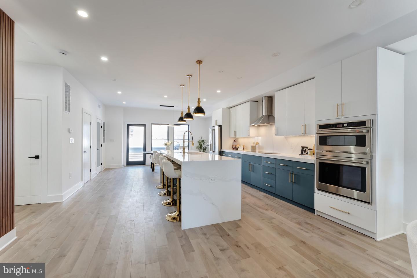 3009 13TH ST NW #1, WASHINGTON, District Of Columbia 20009, 3 Bedrooms Bedrooms, 6 Rooms Rooms,2 BathroomsBathrooms,Residential,For sale,3009 13TH ST NW #1,DCDC2245770 MLS # DCDC2245770