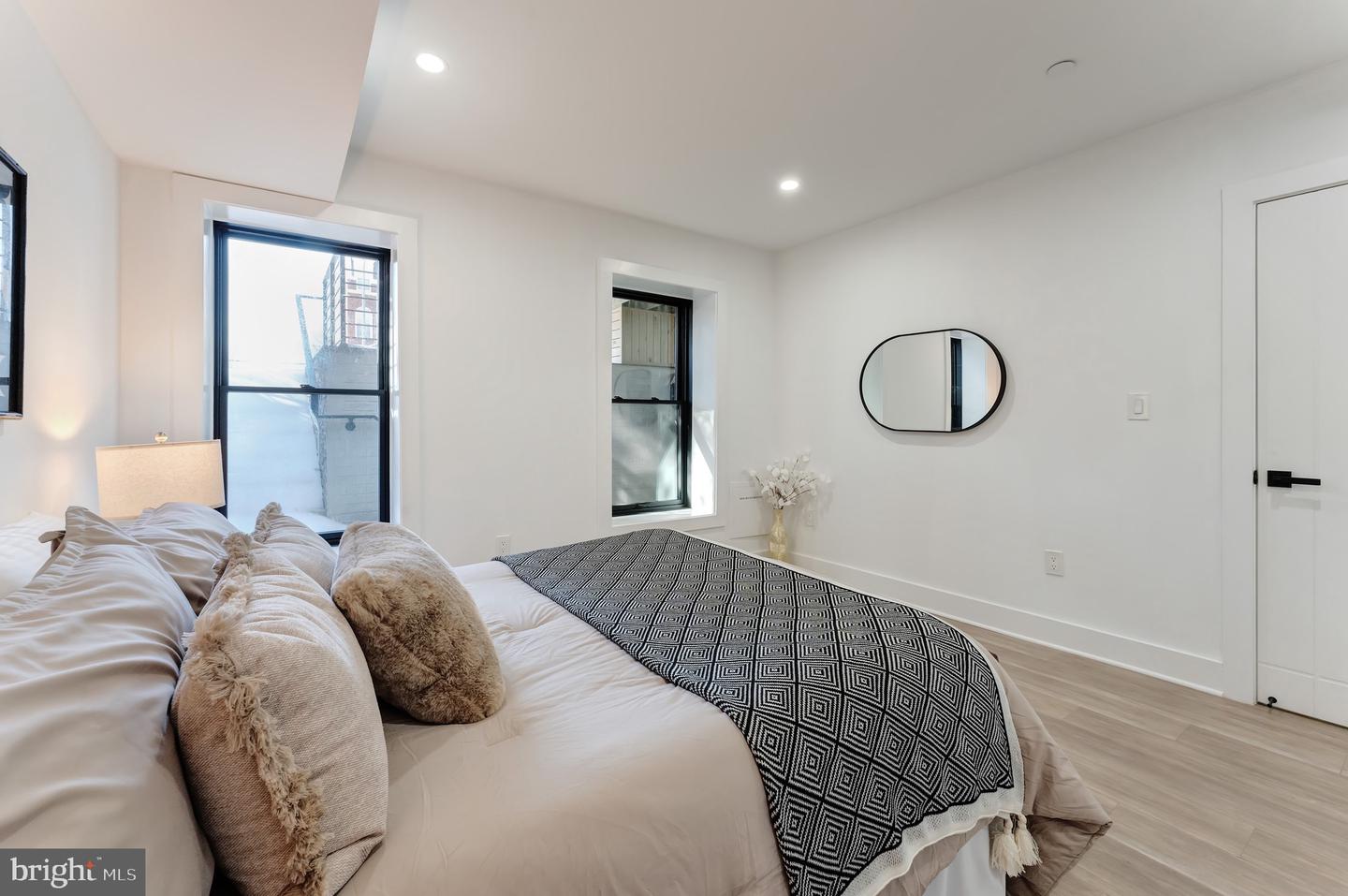 3009 13TH ST NW #1, WASHINGTON, District Of Columbia 20009, 3 Bedrooms Bedrooms, 6 Rooms Rooms,2 BathroomsBathrooms,Residential,For sale,3009 13TH ST NW #1,DCDC2245770 MLS # DCDC2245770