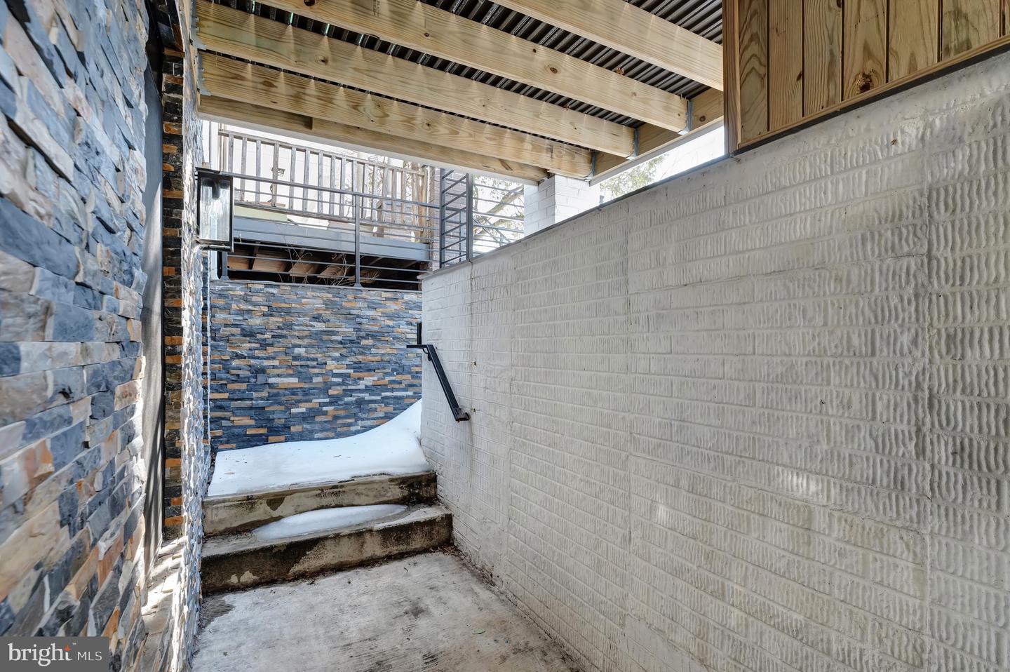 3009 13TH ST NW #1, WASHINGTON, District Of Columbia 20009, 3 Bedrooms Bedrooms, 6 Rooms Rooms,2 BathroomsBathrooms,Residential,For sale,3009 13TH ST NW #1,DCDC2245770 MLS # DCDC2245770