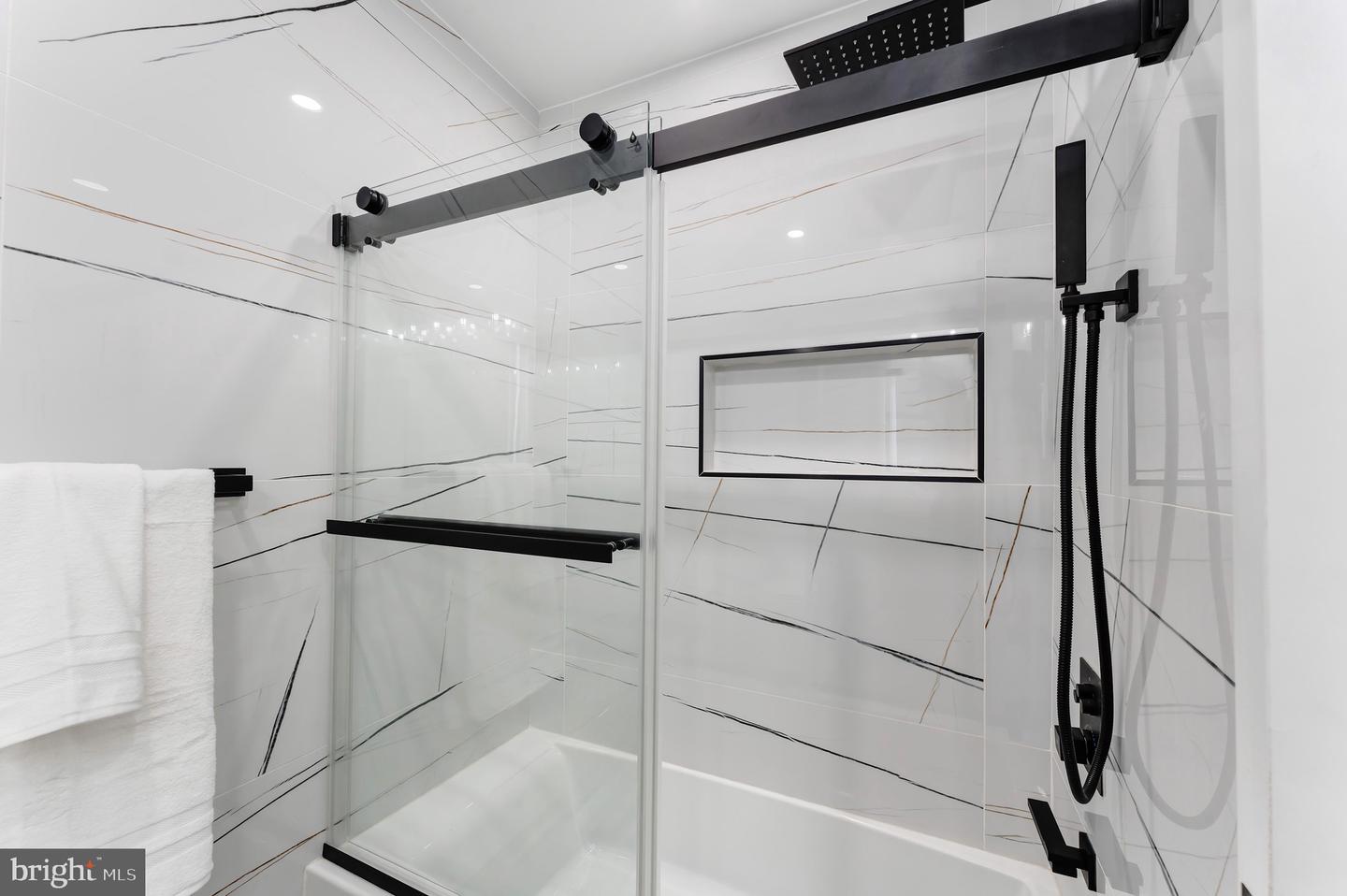 3009 13TH ST NW #2, WASHINGTON, District Of Columbia 20009, 3 Bedrooms Bedrooms, ,2 BathroomsBathrooms,Residential,For sale,3009 13TH ST NW #2,DCDC2245788 MLS # DCDC2245788