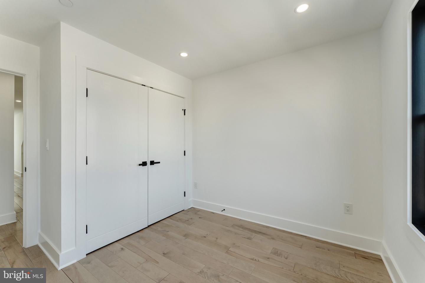 3009 13TH ST NW #2, WASHINGTON, District Of Columbia 20009, 3 Bedrooms Bedrooms, ,2 BathroomsBathrooms,Residential,For sale,3009 13TH ST NW #2,DCDC2245788 MLS # DCDC2245788