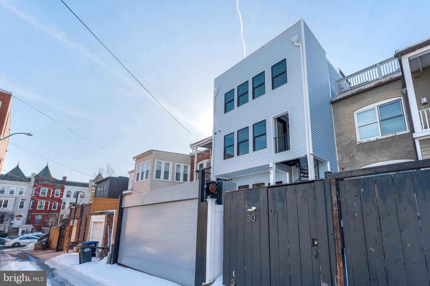 3009 13TH ST NW #2, WASHINGTON, District Of Columbia 20009, 3 Bedrooms Bedrooms, ,2 BathroomsBathrooms,Residential,For sale,3009 13TH ST NW #2,DCDC2245788 MLS # DCDC2245788