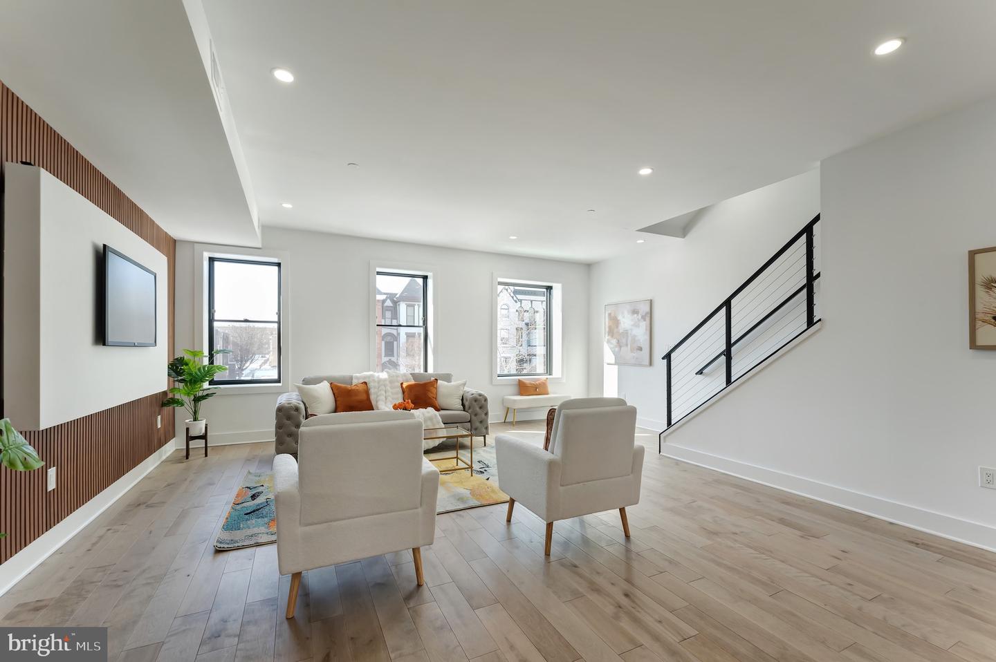 3009 13TH ST NW #2, WASHINGTON, District Of Columbia 20009, 3 Bedrooms Bedrooms, ,2 BathroomsBathrooms,Residential,For sale,3009 13TH ST NW #2,DCDC2245788 MLS # DCDC2245788