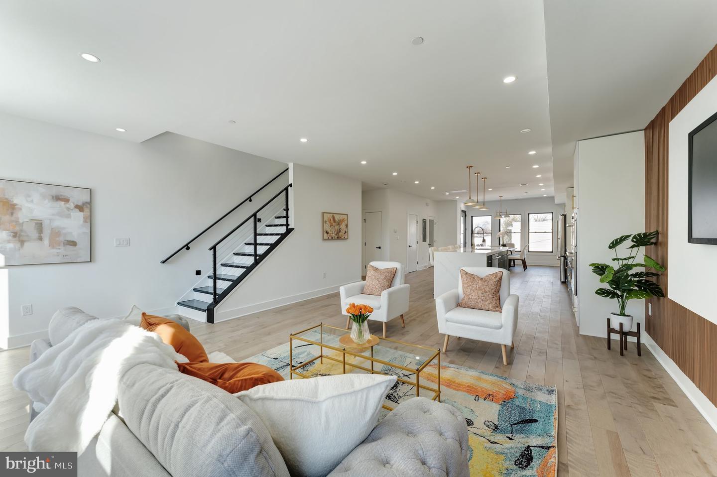 3009 13TH ST NW #2, WASHINGTON, District Of Columbia 20009, 3 Bedrooms Bedrooms, ,2 BathroomsBathrooms,Residential,For sale,3009 13TH ST NW #2,DCDC2245788 MLS # DCDC2245788