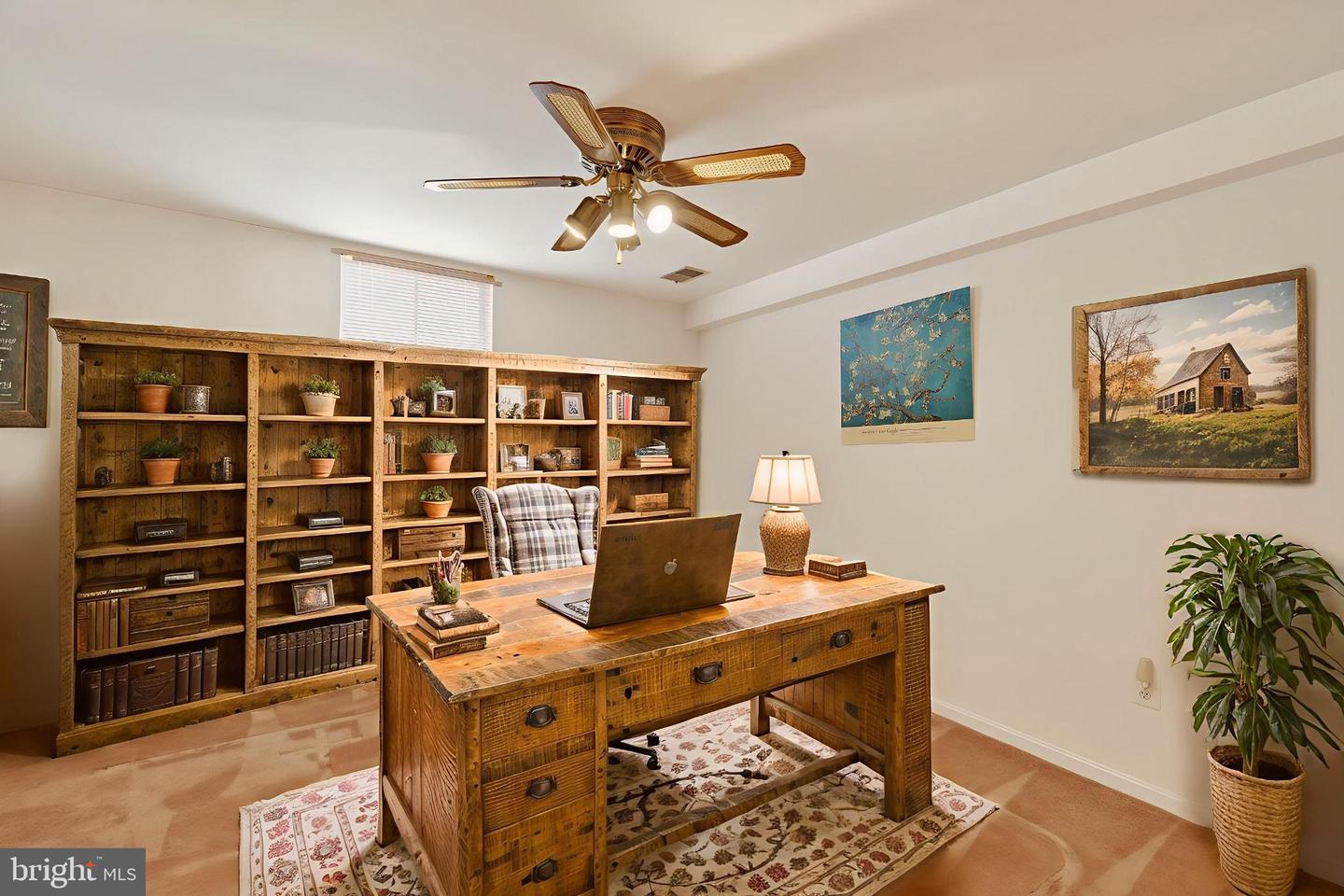 8836 SHADOWLAKE WAY, SPRINGFIELD, Virginia 22153, 4 Bedrooms Bedrooms, 8 Rooms Rooms,3 BathroomsBathrooms,Residential,For sale,8836 SHADOWLAKE WAY,VAFX2290544 MLS # VAFX2290544