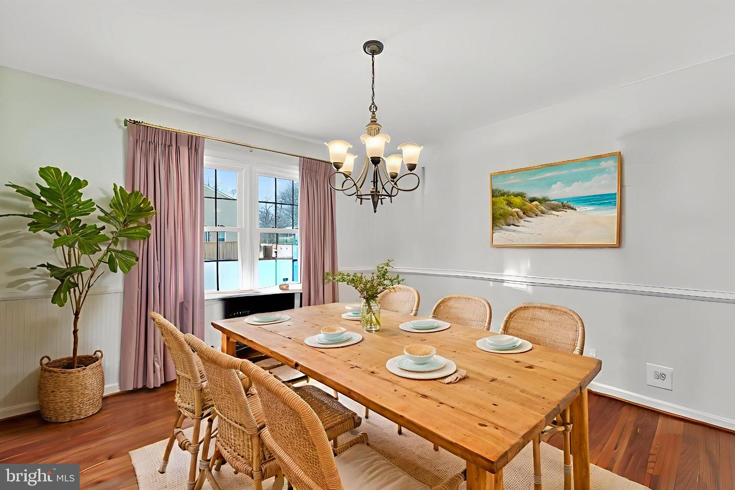 8836 SHADOWLAKE WAY, SPRINGFIELD, Virginia 22153, 4 Bedrooms Bedrooms, 8 Rooms Rooms,3 BathroomsBathrooms,Residential,For sale,8836 SHADOWLAKE WAY,VAFX2290544 MLS # VAFX2290544