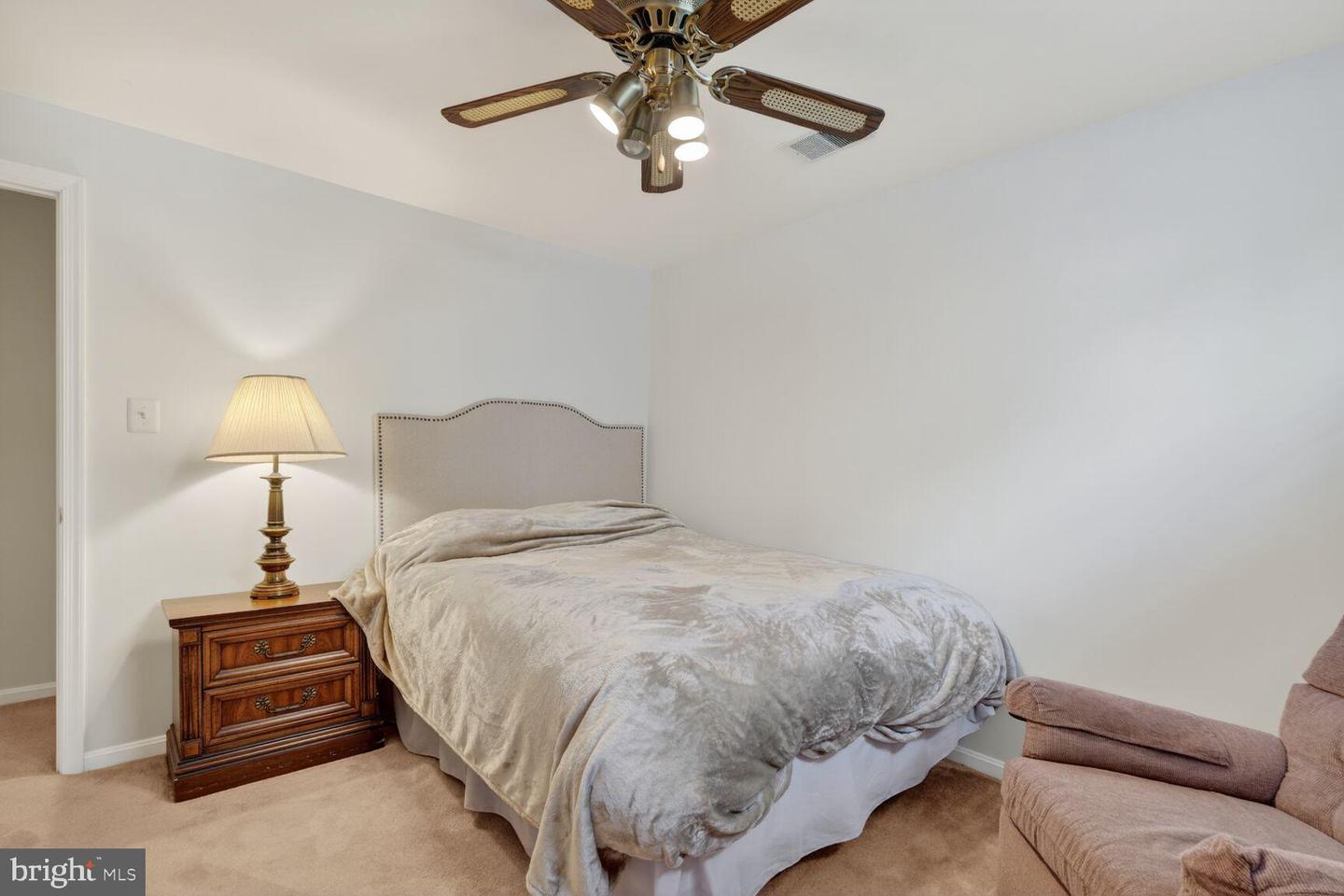 8836 SHADOWLAKE WAY, SPRINGFIELD, Virginia 22153, 4 Bedrooms Bedrooms, 8 Rooms Rooms,3 BathroomsBathrooms,Residential,For sale,8836 SHADOWLAKE WAY,VAFX2290544 MLS # VAFX2290544