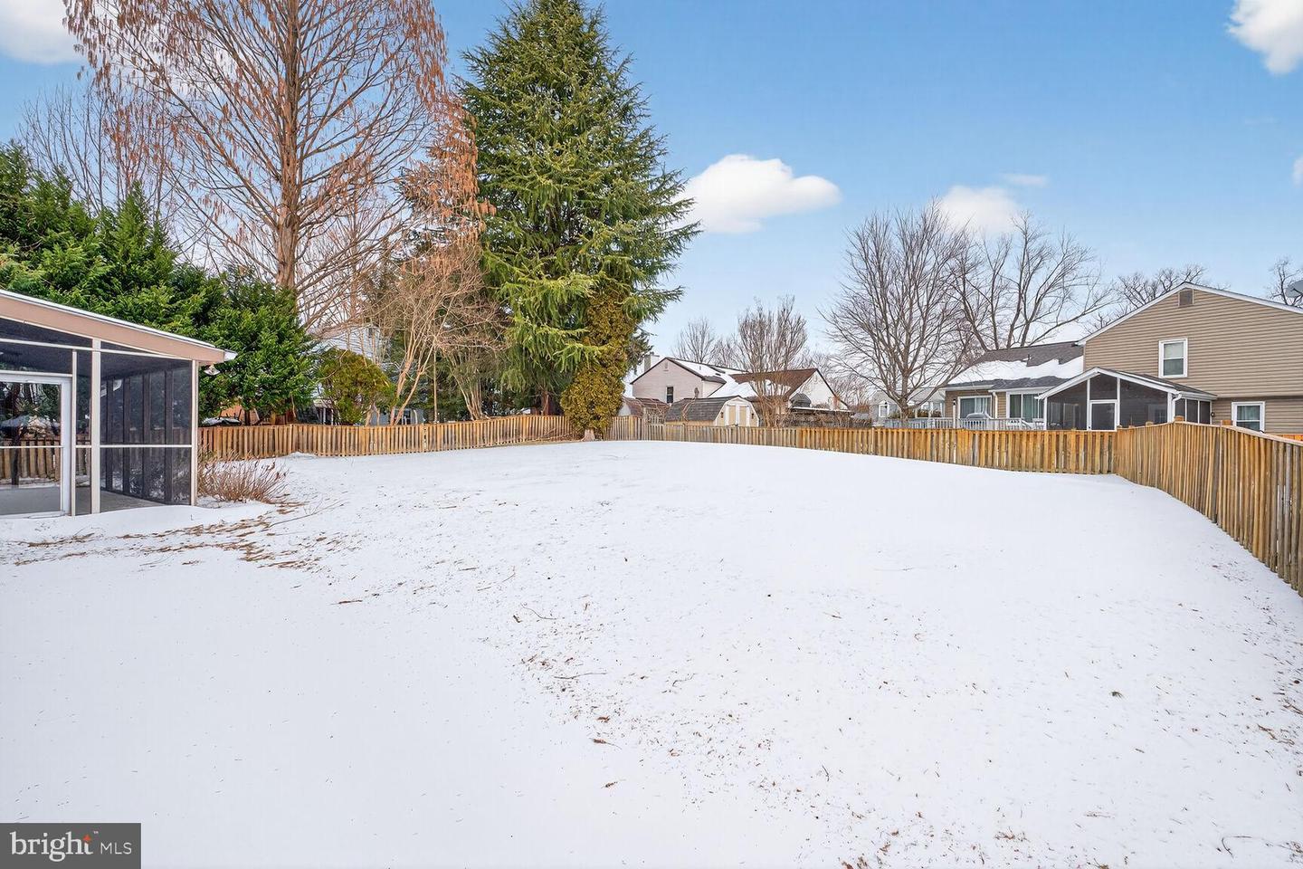 8836 SHADOWLAKE WAY, SPRINGFIELD, Virginia 22153, 4 Bedrooms Bedrooms, 8 Rooms Rooms,3 BathroomsBathrooms,Residential,For sale,8836 SHADOWLAKE WAY,VAFX2290544 MLS # VAFX2290544