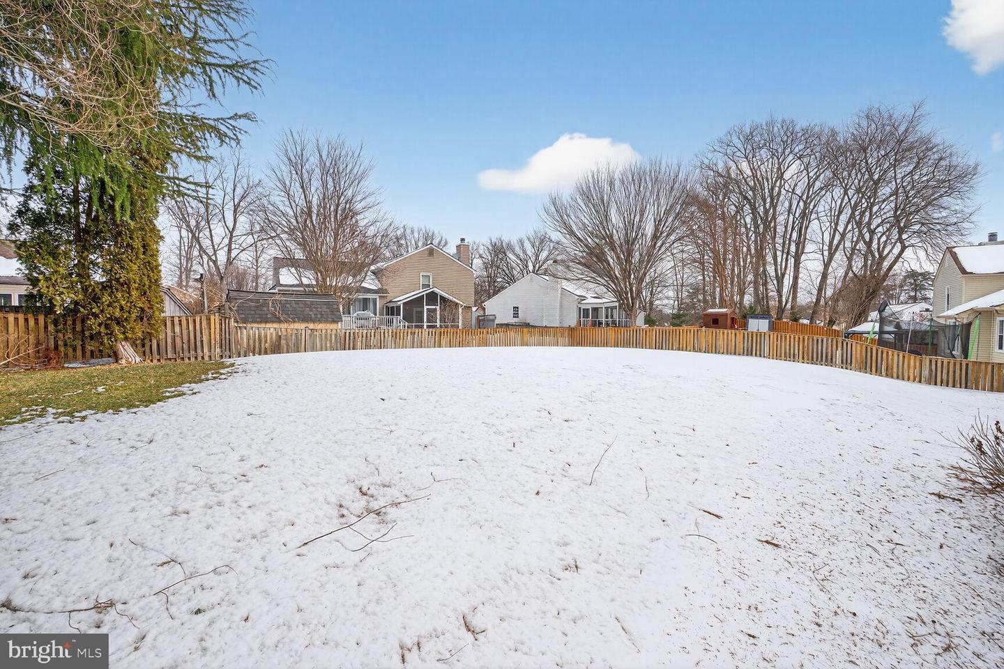 8836 SHADOWLAKE WAY, SPRINGFIELD, Virginia 22153, 4 Bedrooms Bedrooms, 8 Rooms Rooms,3 BathroomsBathrooms,Residential,For sale,8836 SHADOWLAKE WAY,VAFX2290544 MLS # VAFX2290544