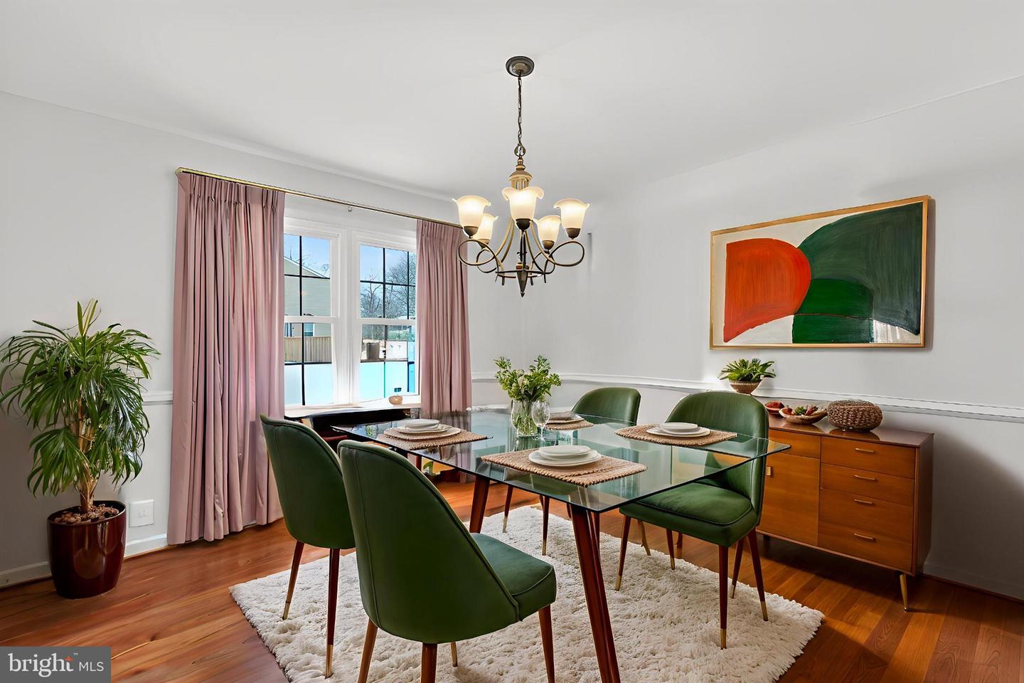 8836 SHADOWLAKE WAY, SPRINGFIELD, Virginia 22153, 4 Bedrooms Bedrooms, 8 Rooms Rooms,3 BathroomsBathrooms,Residential,For sale,8836 SHADOWLAKE WAY,VAFX2290544 MLS # VAFX2290544