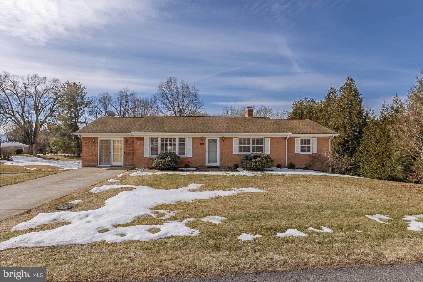 623 W SPRING ST, WOODSTOCK, Virginia 22664, 3 Bedrooms Bedrooms, ,3 BathroomsBathrooms,Residential,For sale,623 W SPRING ST,VASH2013566 MLS # VASH2013566