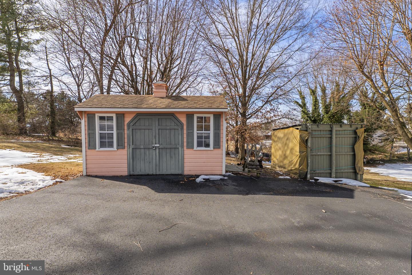 623 W SPRING ST, WOODSTOCK, Virginia 22664, 3 Bedrooms Bedrooms, ,3 BathroomsBathrooms,Residential,For sale,623 W SPRING ST,VASH2013566 MLS # VASH2013566