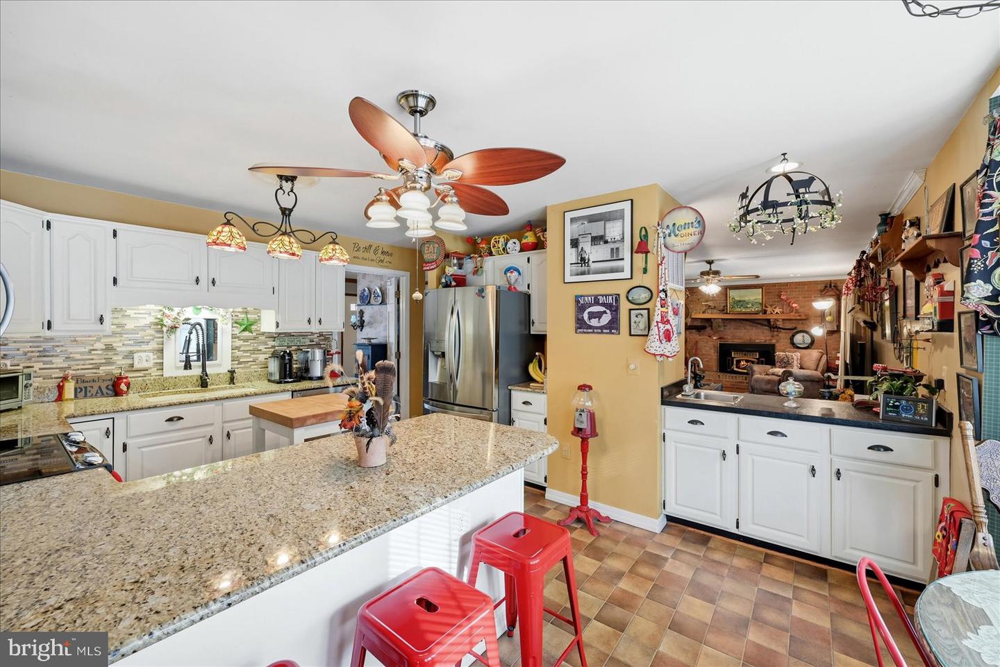 14391 CLEARVIEW AVE, GAINESVILLE, Virginia 20155, 4 Bedrooms Bedrooms, ,3 BathroomsBathrooms,Residential,For sale,14391 CLEARVIEW AVE,VAPW2112364 MLS # VAPW2112364