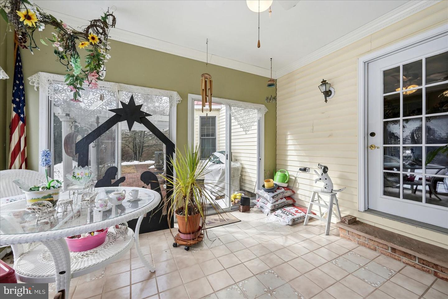 14391 CLEARVIEW AVE, GAINESVILLE, Virginia 20155, 4 Bedrooms Bedrooms, ,3 BathroomsBathrooms,Residential,For sale,14391 CLEARVIEW AVE,VAPW2112364 MLS # VAPW2112364