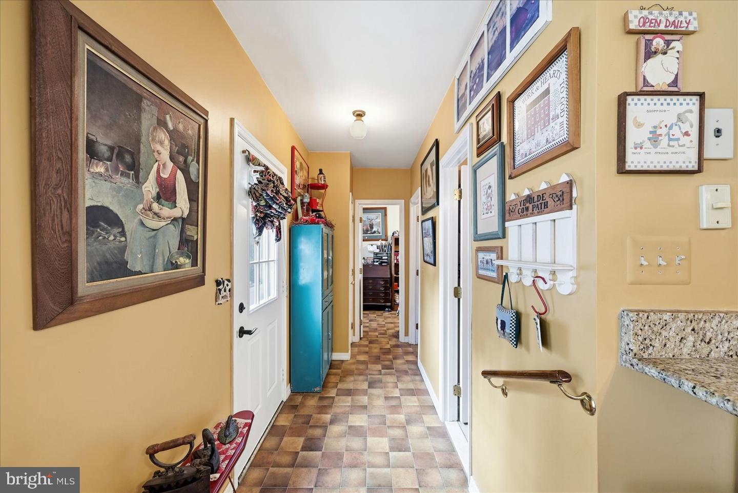 14391 CLEARVIEW AVE, GAINESVILLE, Virginia 20155, 4 Bedrooms Bedrooms, ,3 BathroomsBathrooms,Residential,For sale,14391 CLEARVIEW AVE,VAPW2112364 MLS # VAPW2112364