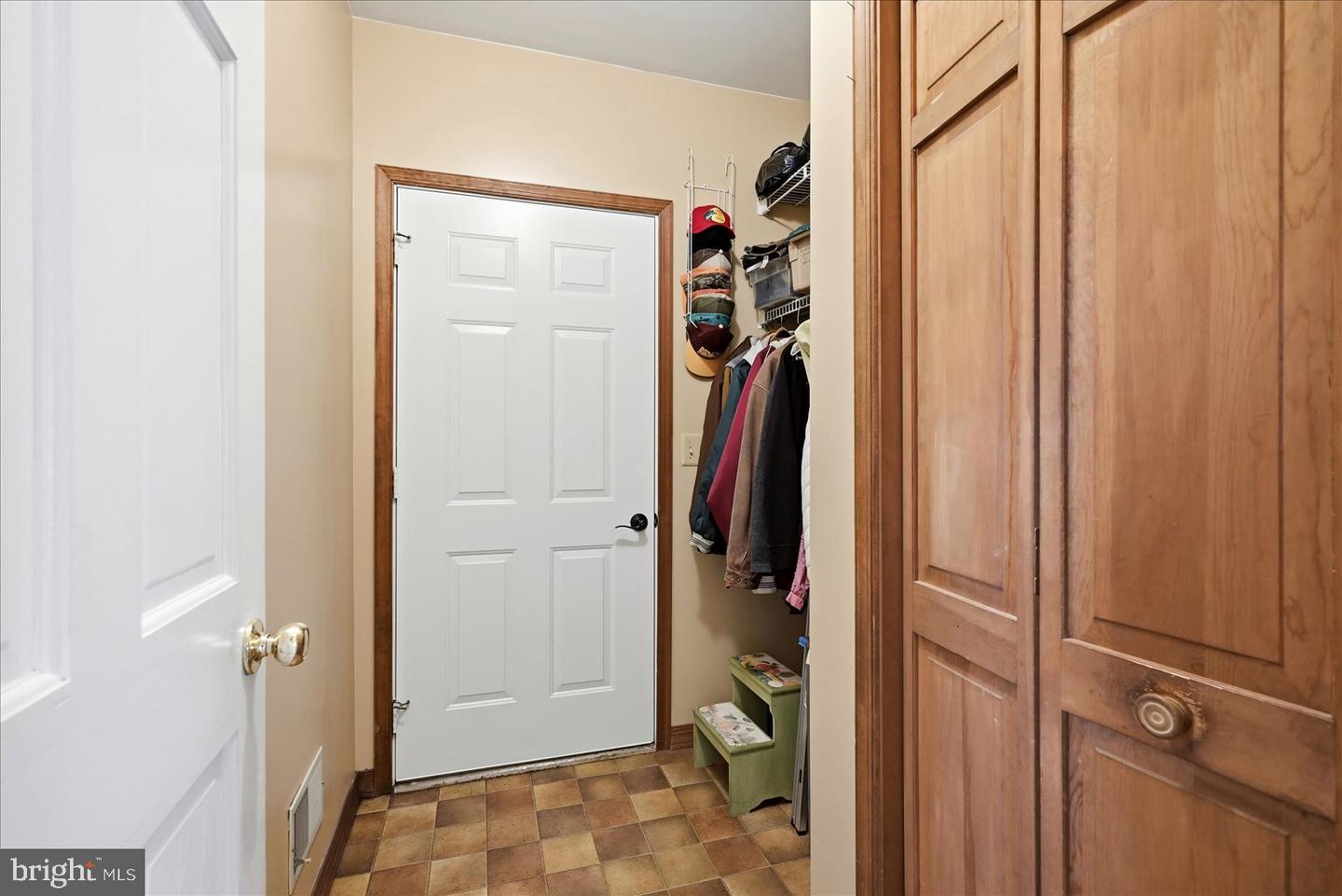 14391 CLEARVIEW AVE, GAINESVILLE, Virginia 20155, 4 Bedrooms Bedrooms, ,3 BathroomsBathrooms,Residential,For sale,14391 CLEARVIEW AVE,VAPW2112364 MLS # VAPW2112364