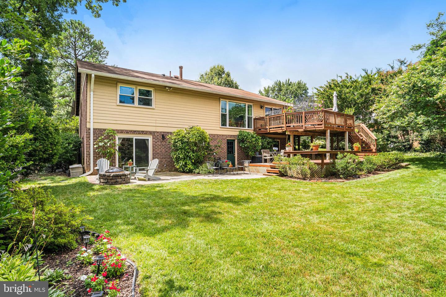 6804 CROSSMAN ST, ANNANDALE, Virginia 22003, 5 Bedrooms Bedrooms, 14 Rooms Rooms,2 BathroomsBathrooms,Residential,For sale,6804 CROSSMAN ST,VAFX2290702 MLS # VAFX2290702