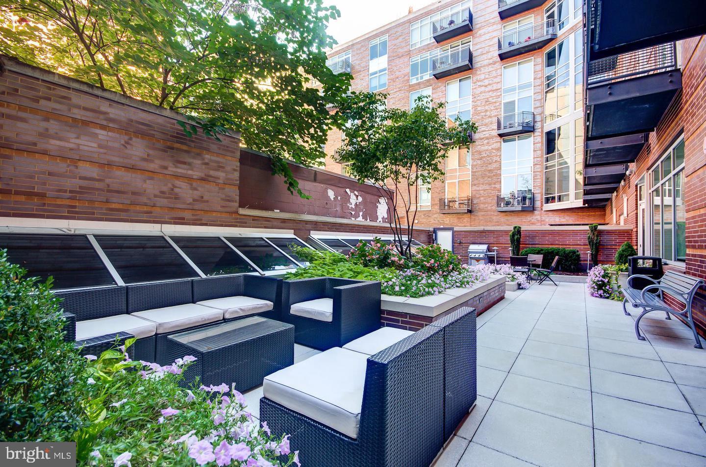 1515 15TH ST NW #414, WASHINGTON, District Of Columbia 20005, 1 Bedroom Bedrooms, ,1 BathroomBathrooms,Residential,For sale,1515 15TH ST NW #414,DCDC2245858 MLS # DCDC2245858