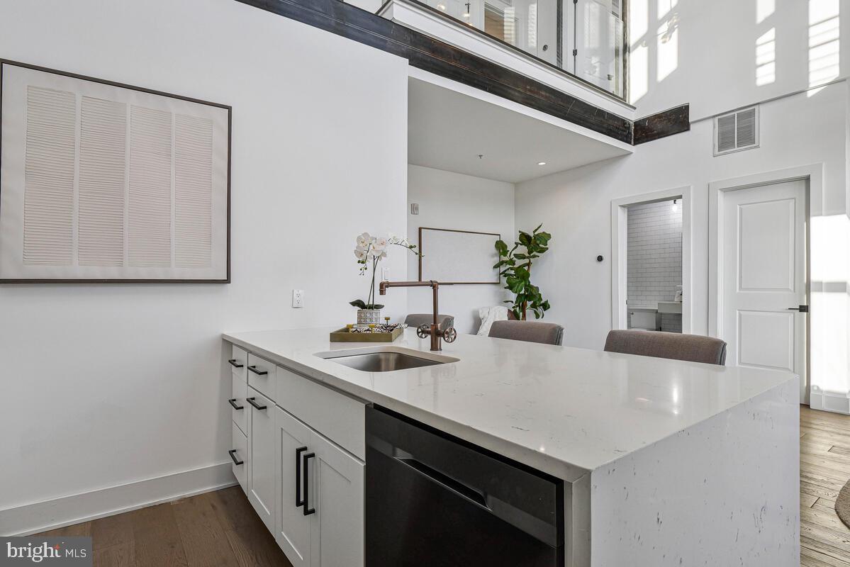 1402 H ST NE #505, WASHINGTON, District Of Columbia 20002, 2 Bedrooms Bedrooms, ,2 BathroomsBathrooms,Residential,For sale,1402 H ST NE #505,DCDC2245864 MLS # DCDC2245864