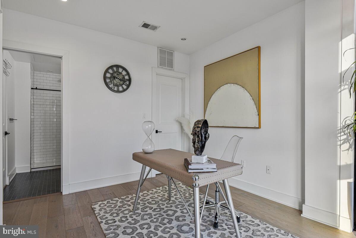 1402 H ST NE #505, WASHINGTON, District Of Columbia 20002, 2 Bedrooms Bedrooms, ,2 BathroomsBathrooms,Residential,For sale,1402 H ST NE #505,DCDC2245864 MLS # DCDC2245864