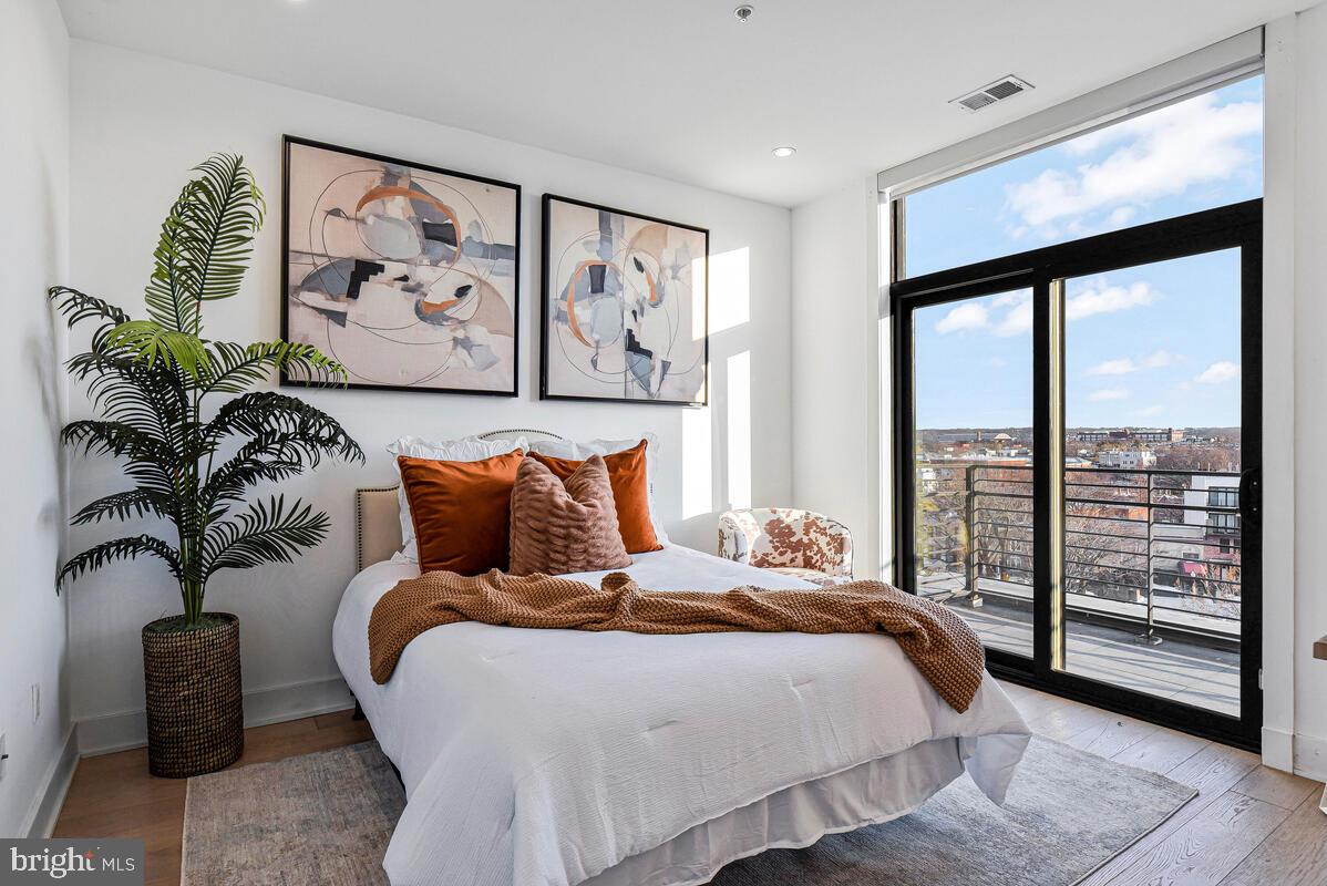 1402 H ST NE #505, WASHINGTON, District Of Columbia 20002, 2 Bedrooms Bedrooms, ,2 BathroomsBathrooms,Residential,For sale,1402 H ST NE #505,DCDC2245864 MLS # DCDC2245864