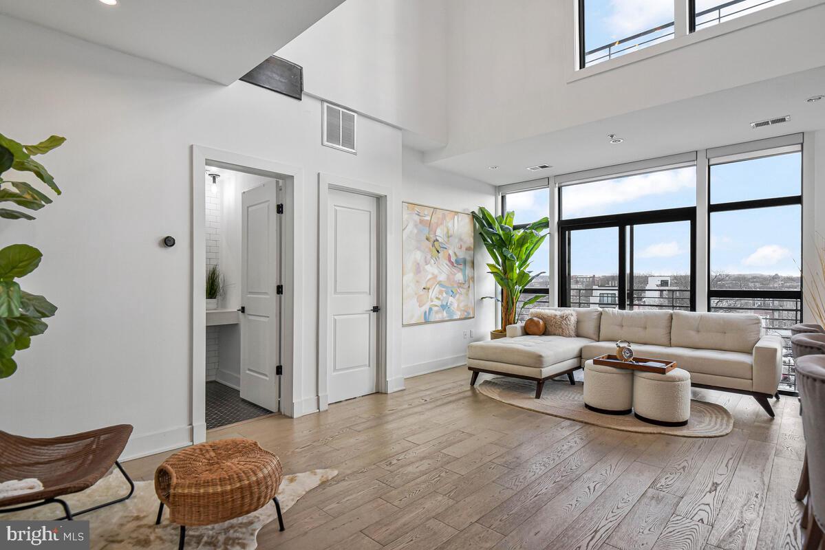 1402 H ST NE #505, WASHINGTON, District Of Columbia 20002, 2 Bedrooms Bedrooms, ,2 BathroomsBathrooms,Residential,For sale,1402 H ST NE #505,DCDC2245864 MLS # DCDC2245864