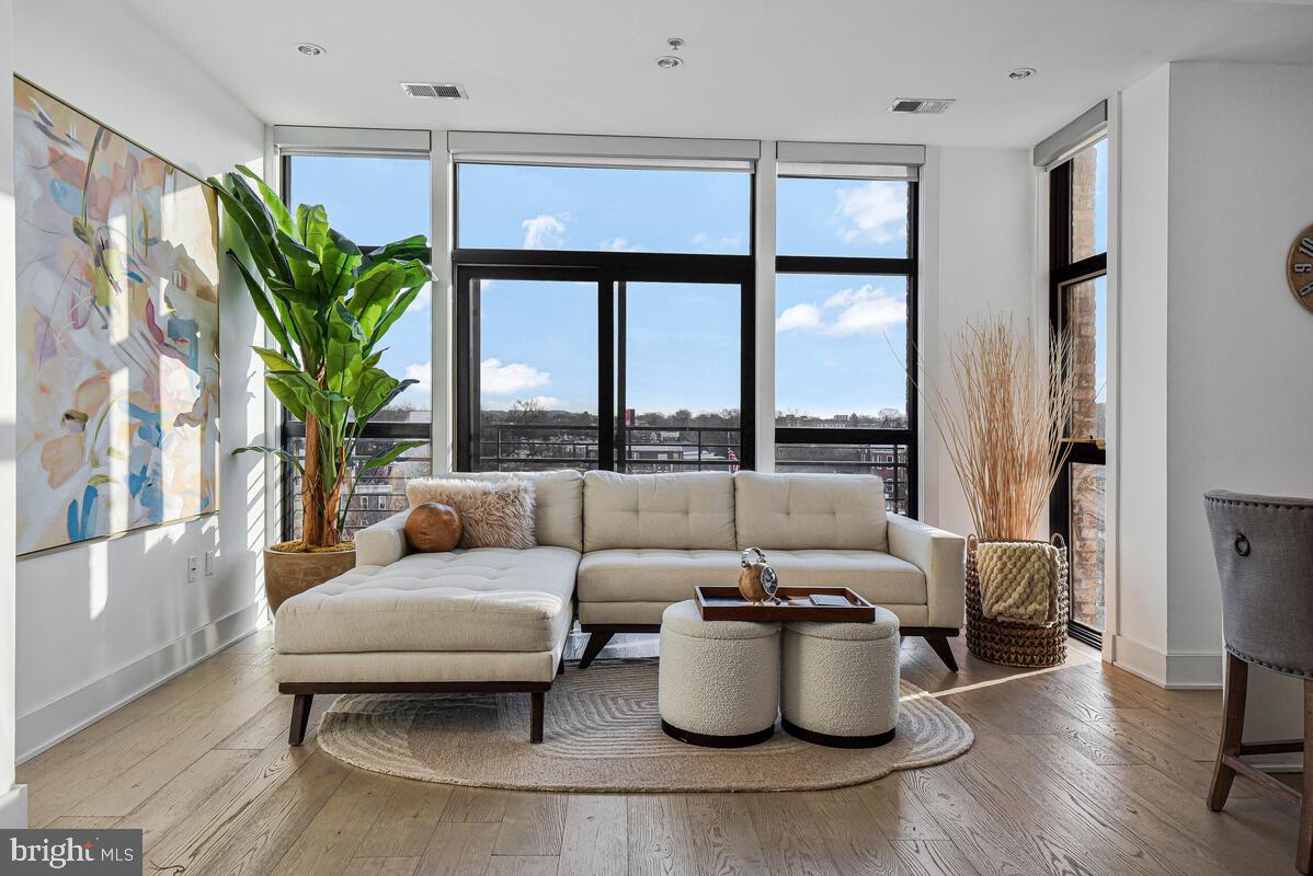 1402 H ST NE #505, WASHINGTON, District Of Columbia 20002, 2 Bedrooms Bedrooms, ,2 BathroomsBathrooms,Residential,For sale,1402 H ST NE #505,DCDC2245864 MLS # DCDC2245864