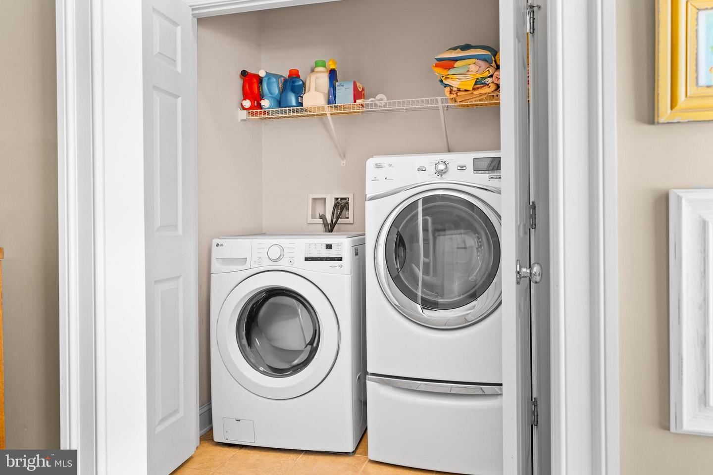 429 HEARTLEAF TER SE, LEESBURG, Virginia 20175, 3 Bedrooms Bedrooms, ,2 BathroomsBathrooms,Residential,For sale,429 HEARTLEAF TER SE,VALO2115788 MLS # VALO2115788