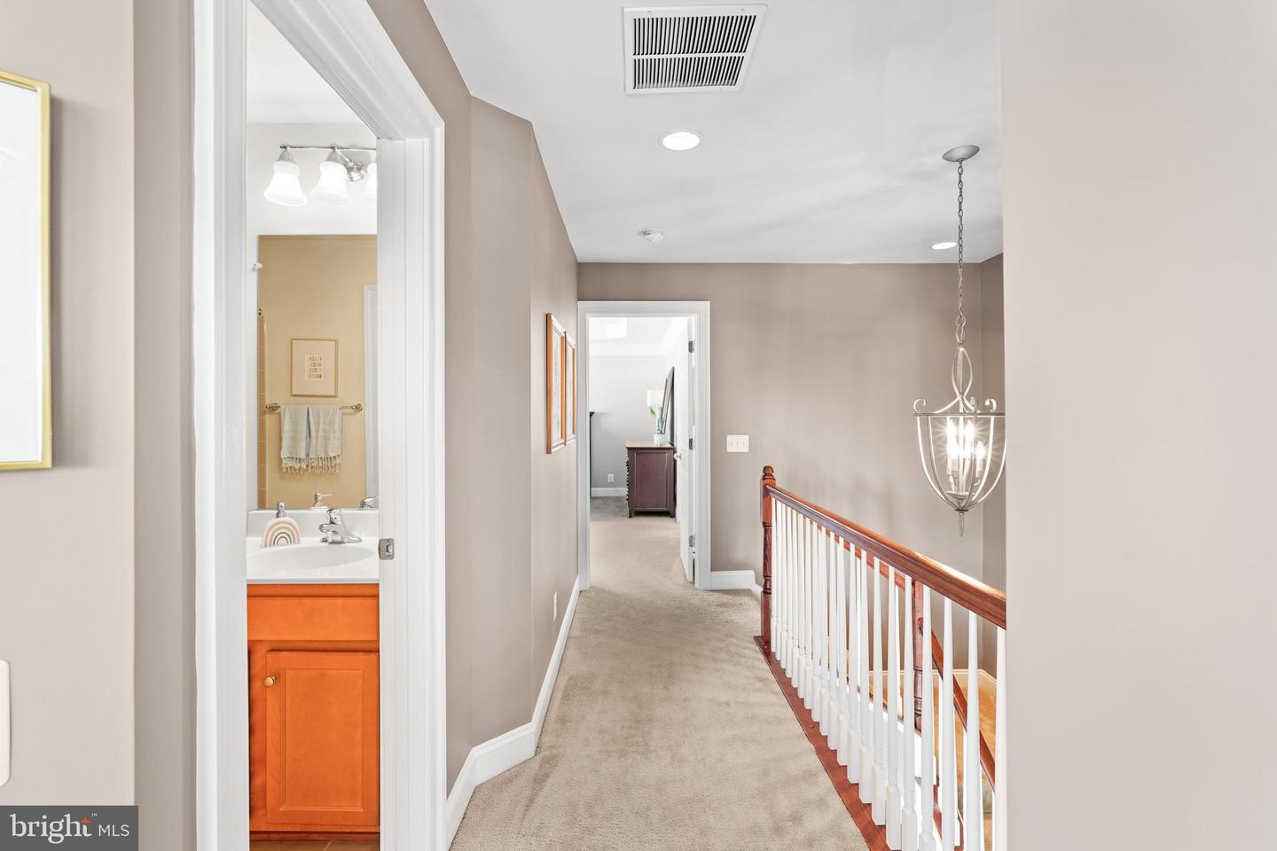 429 HEARTLEAF TER SE, LEESBURG, Virginia 20175, 3 Bedrooms Bedrooms, ,2 BathroomsBathrooms,Residential,For sale,429 HEARTLEAF TER SE,VALO2115788 MLS # VALO2115788