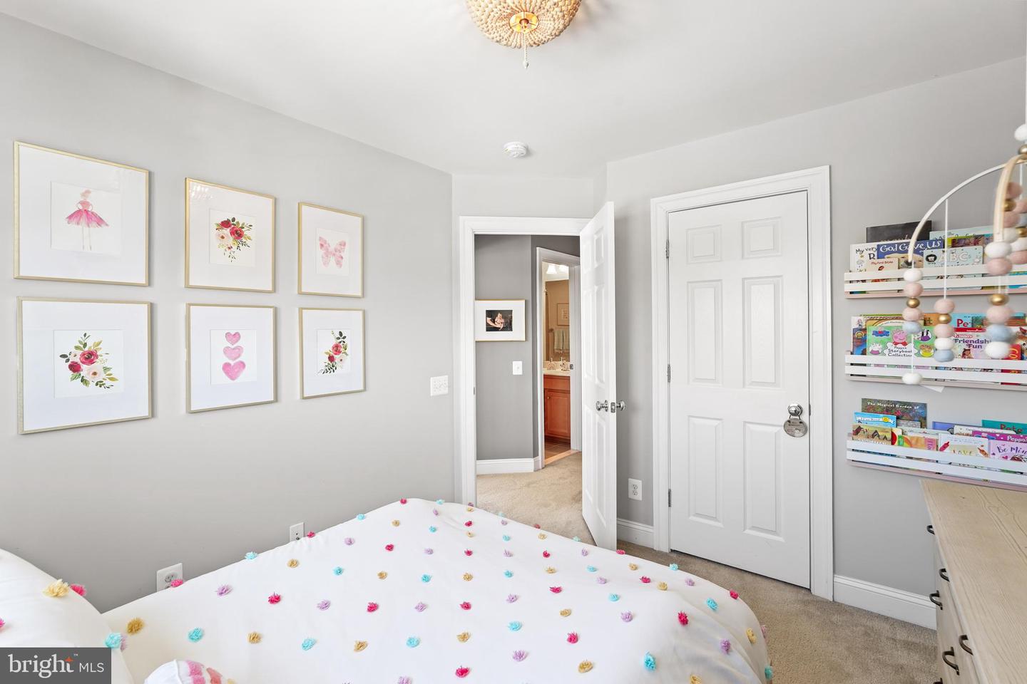 429 HEARTLEAF TER SE, LEESBURG, Virginia 20175, 3 Bedrooms Bedrooms, ,2 BathroomsBathrooms,Residential,For sale,429 HEARTLEAF TER SE,VALO2115788 MLS # VALO2115788