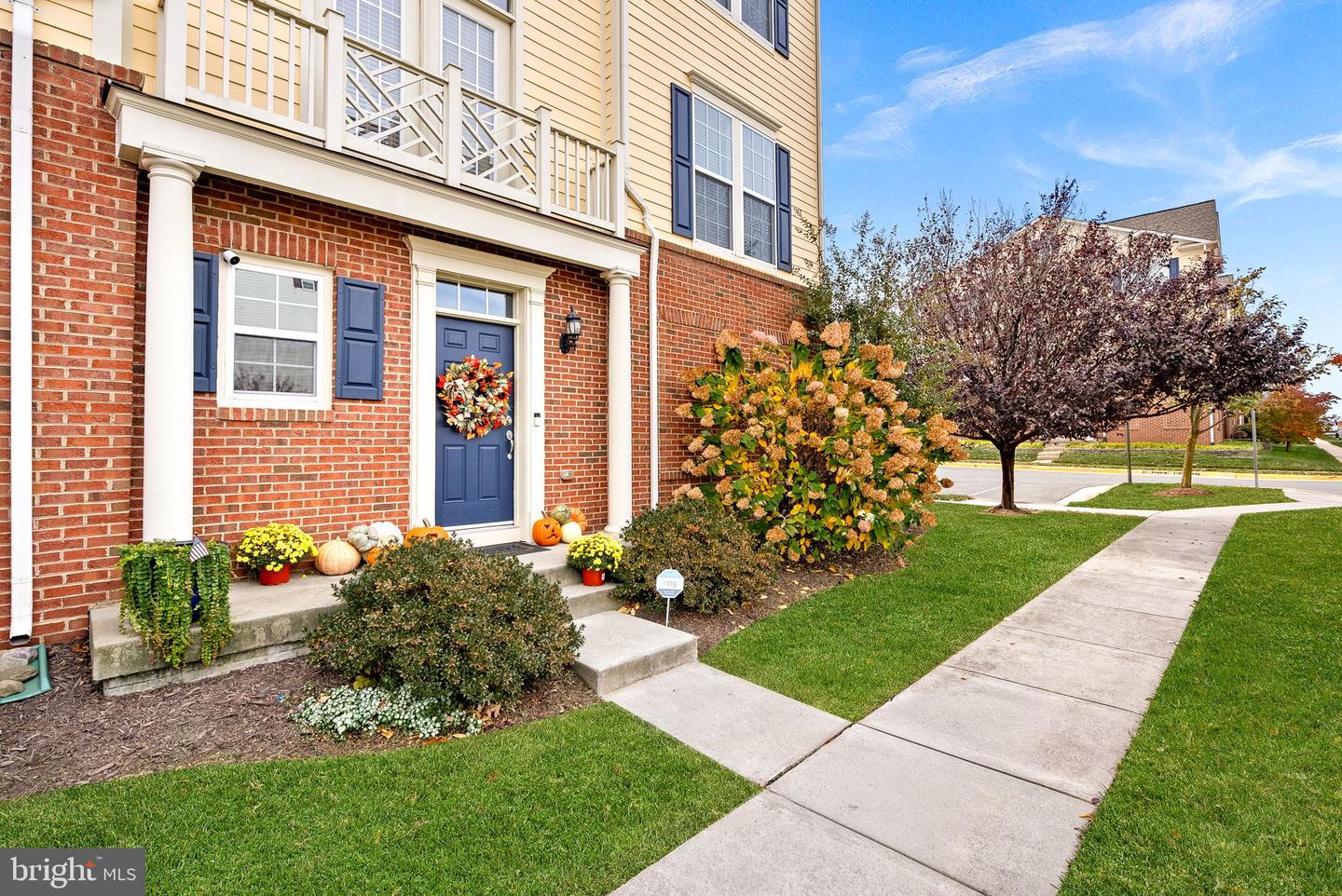 429 HEARTLEAF TER SE, LEESBURG, Virginia 20175, 3 Bedrooms Bedrooms, ,2 BathroomsBathrooms,Residential,For sale,429 HEARTLEAF TER SE,VALO2115788 MLS # VALO2115788